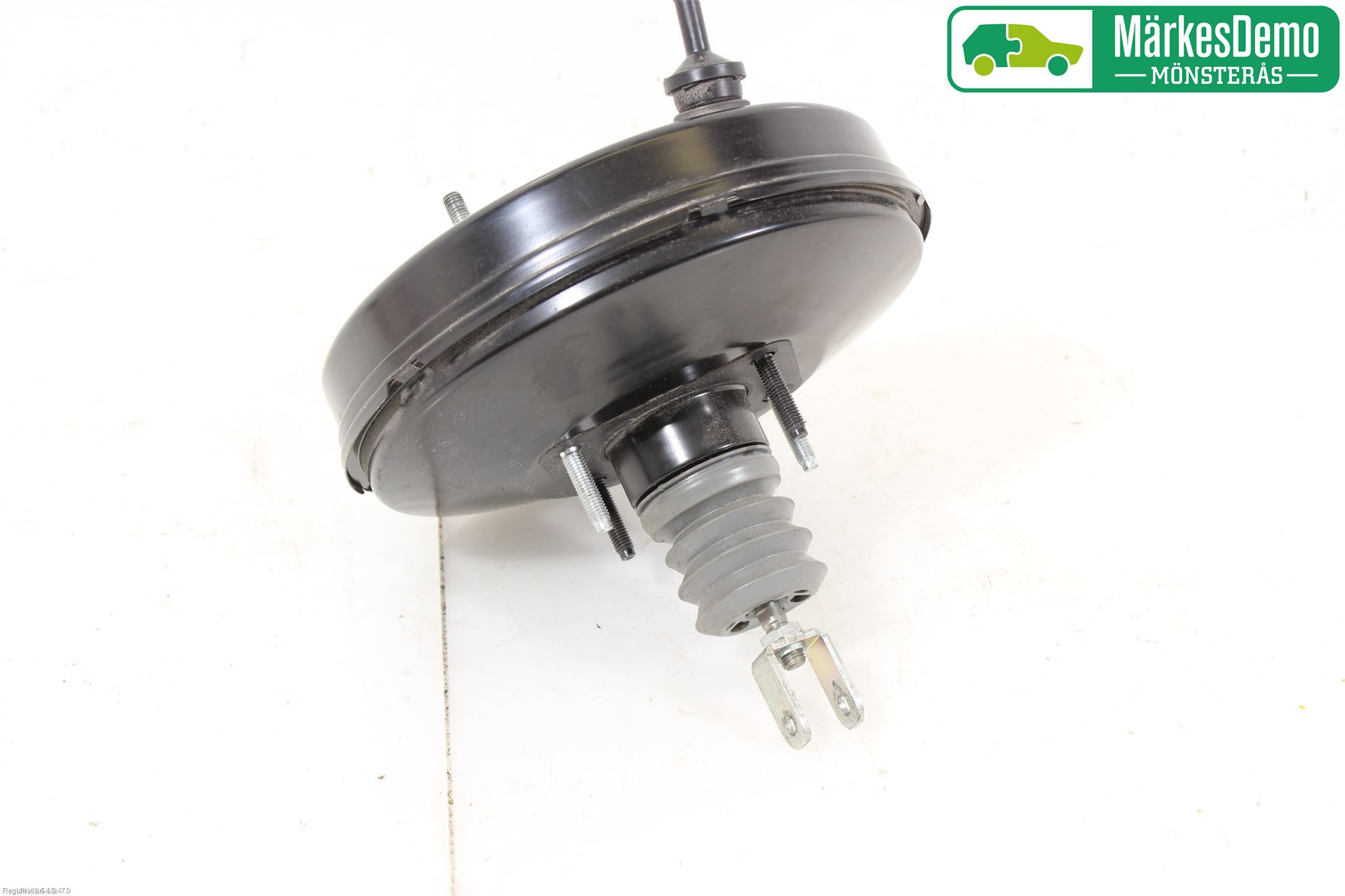 Toyota YARIS XP130 12-14 Bremseservo