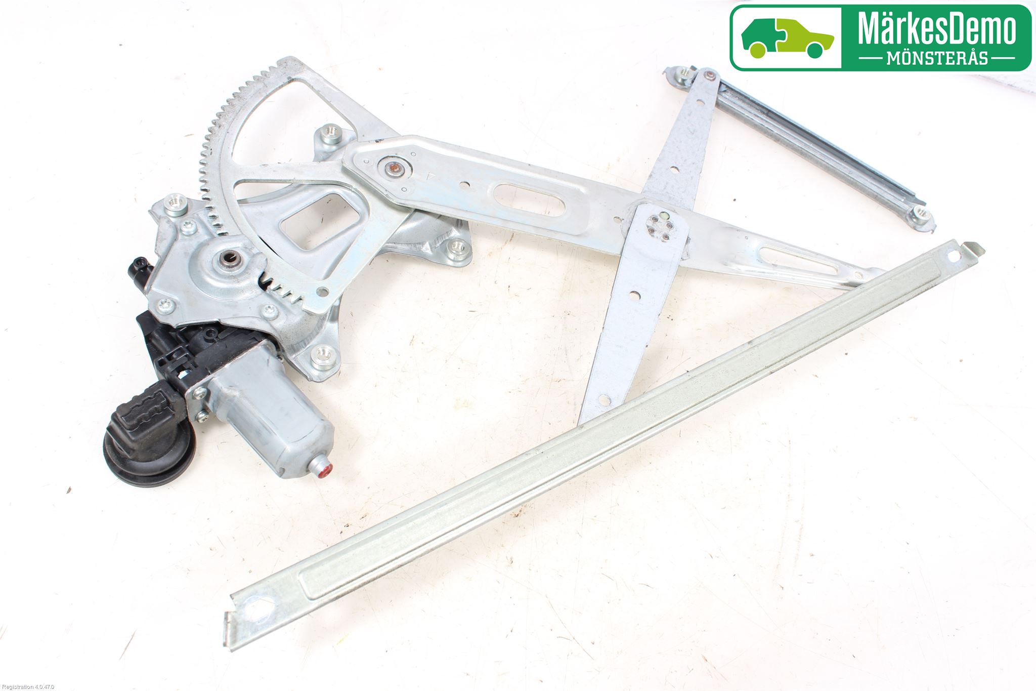 Toyota VERSO-S 11-16 Vindusheis El Komp