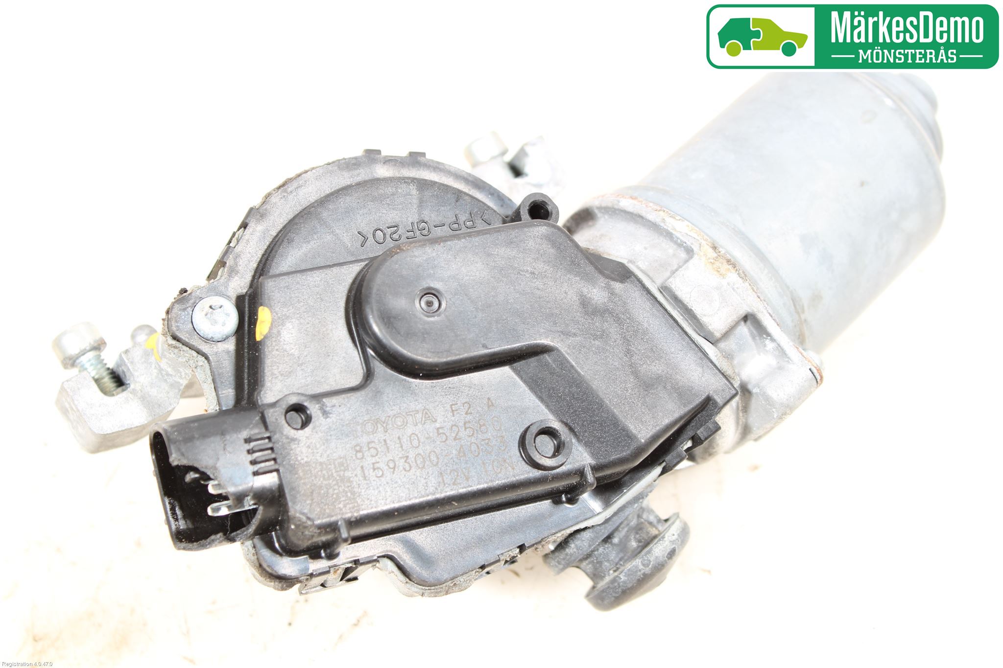 Toyota VERSO-S 11-16 Viskermotor Frontrute
