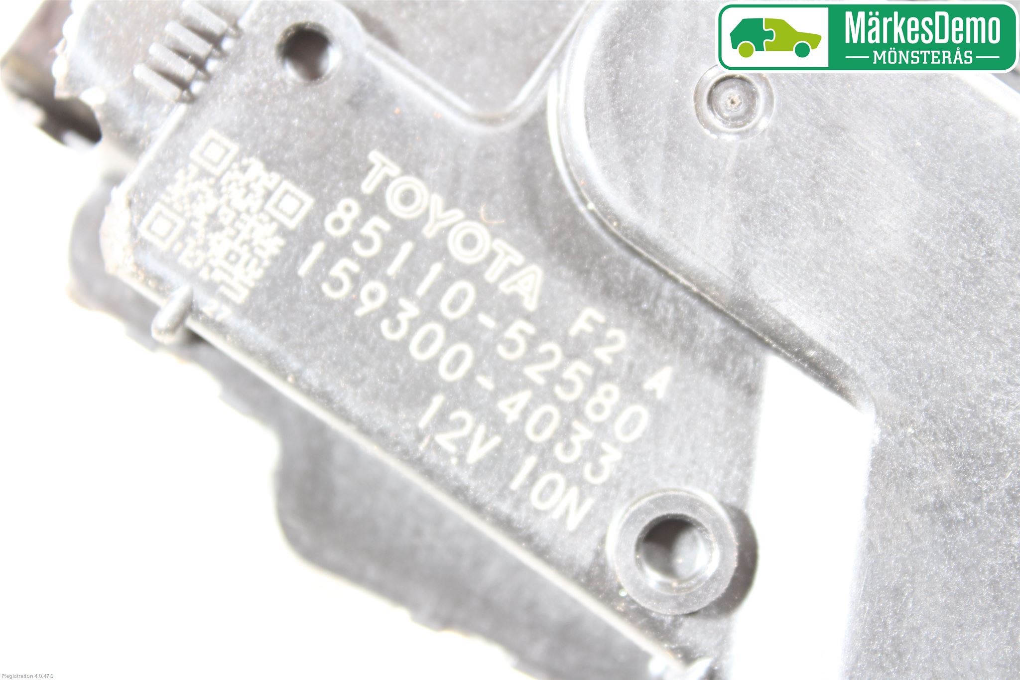Toyota VERSO-S 11-16 Viskermotor Frontrute