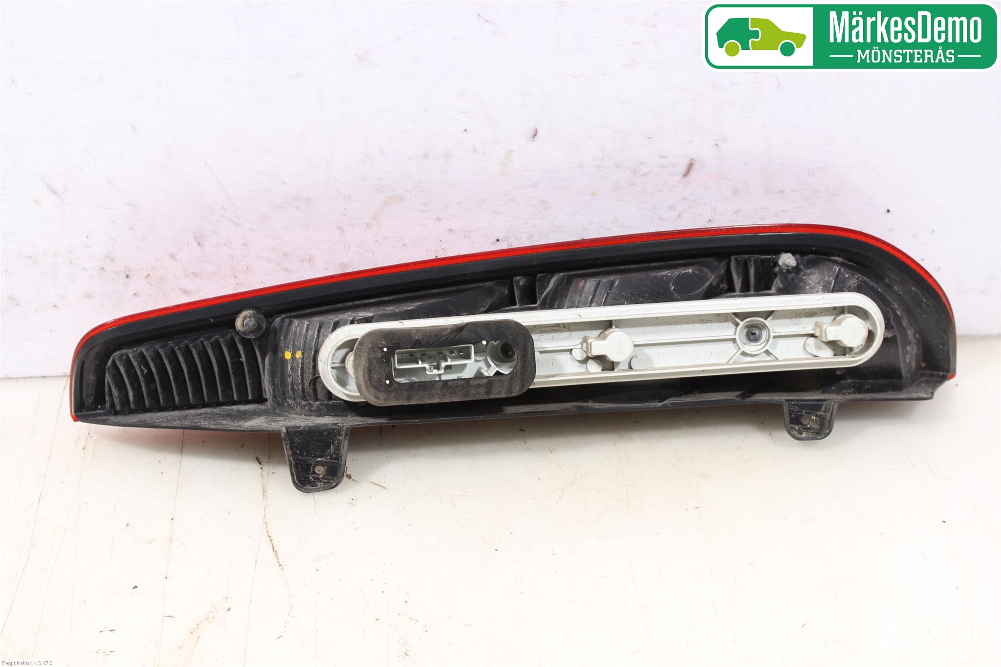 Ford FOCUS     04-07 Baklykt Venstre