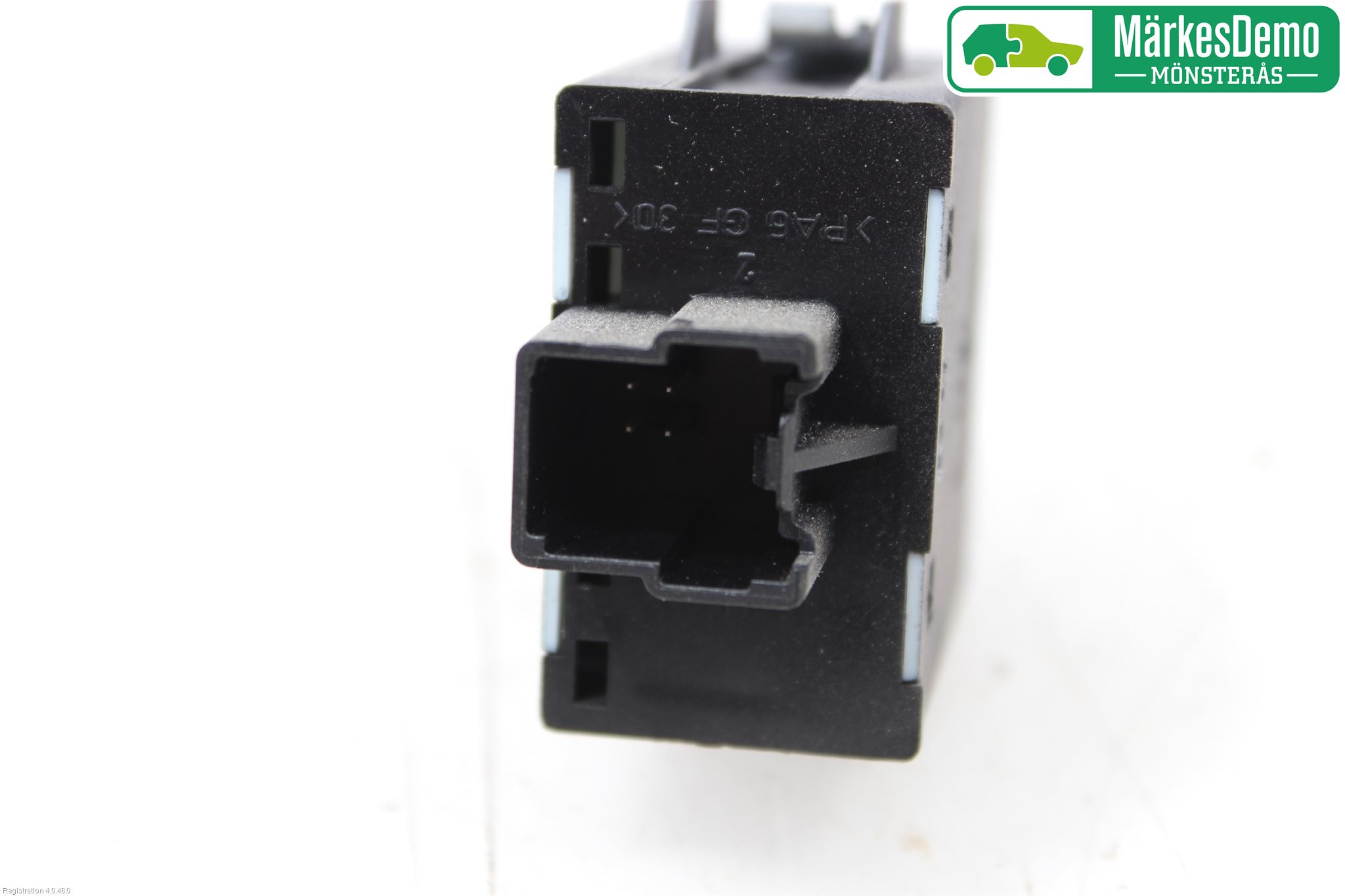 Ford FOCUS     04-07 Bryter Varmesete