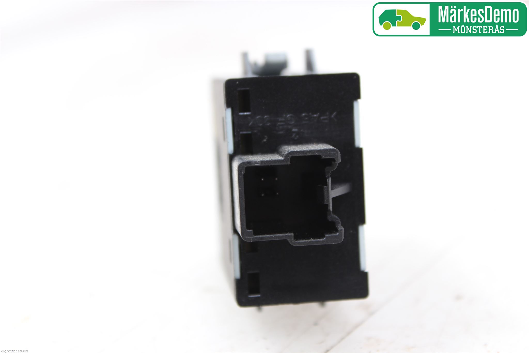 Ford FOCUS     04-07 Bryter Varmesete