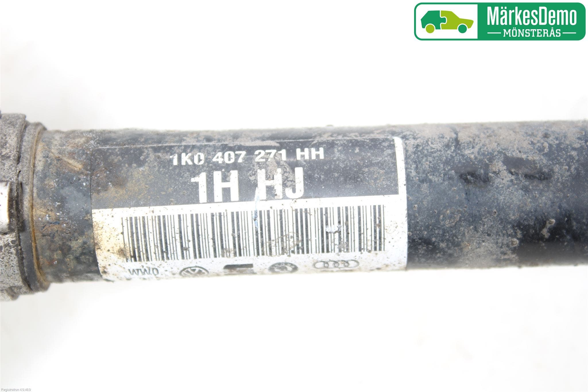 Volkswagen VW PASSAT 11-14 Drivaksel Foran Kompl Venstre