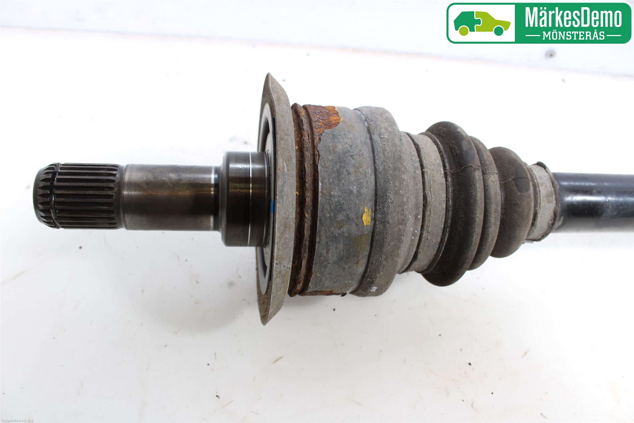 BMW 5 F10/F11/F18 09-17 Drivaksel Bak Kompl Venstre
