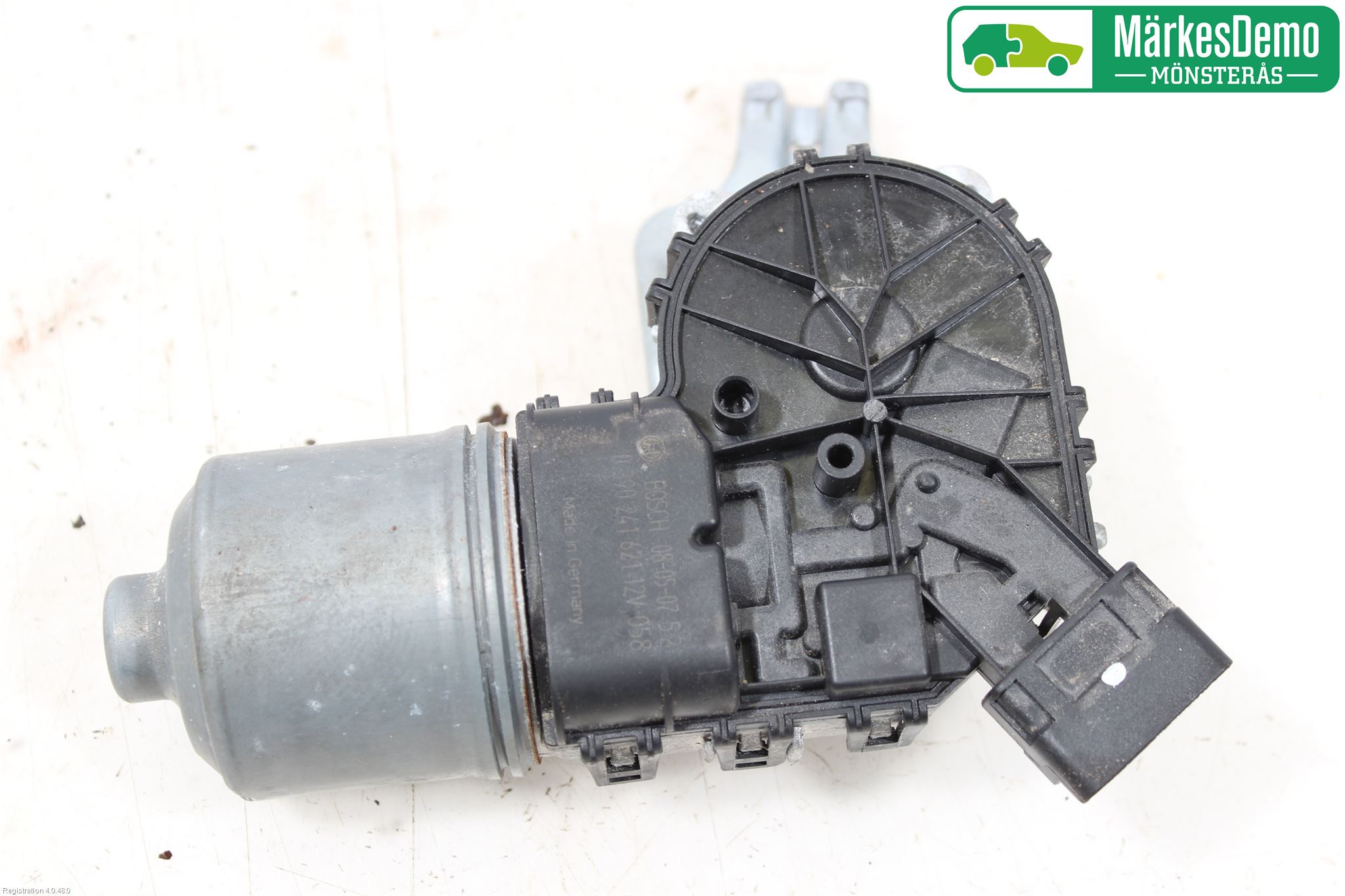 Peugeot PARTNER 08-15 Viskermotor Frontrute