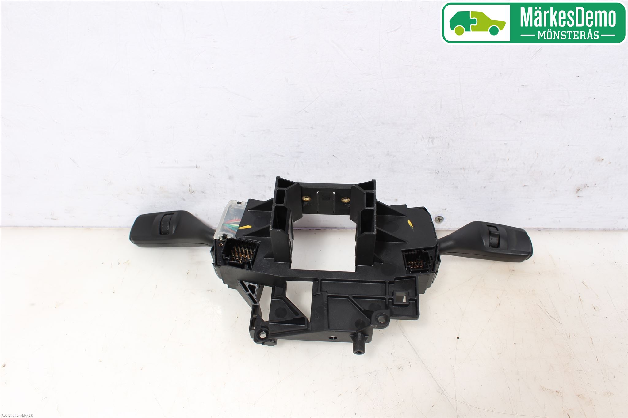 Ford FOCUS 08-11 Bryter Ratt Kombi H Og V