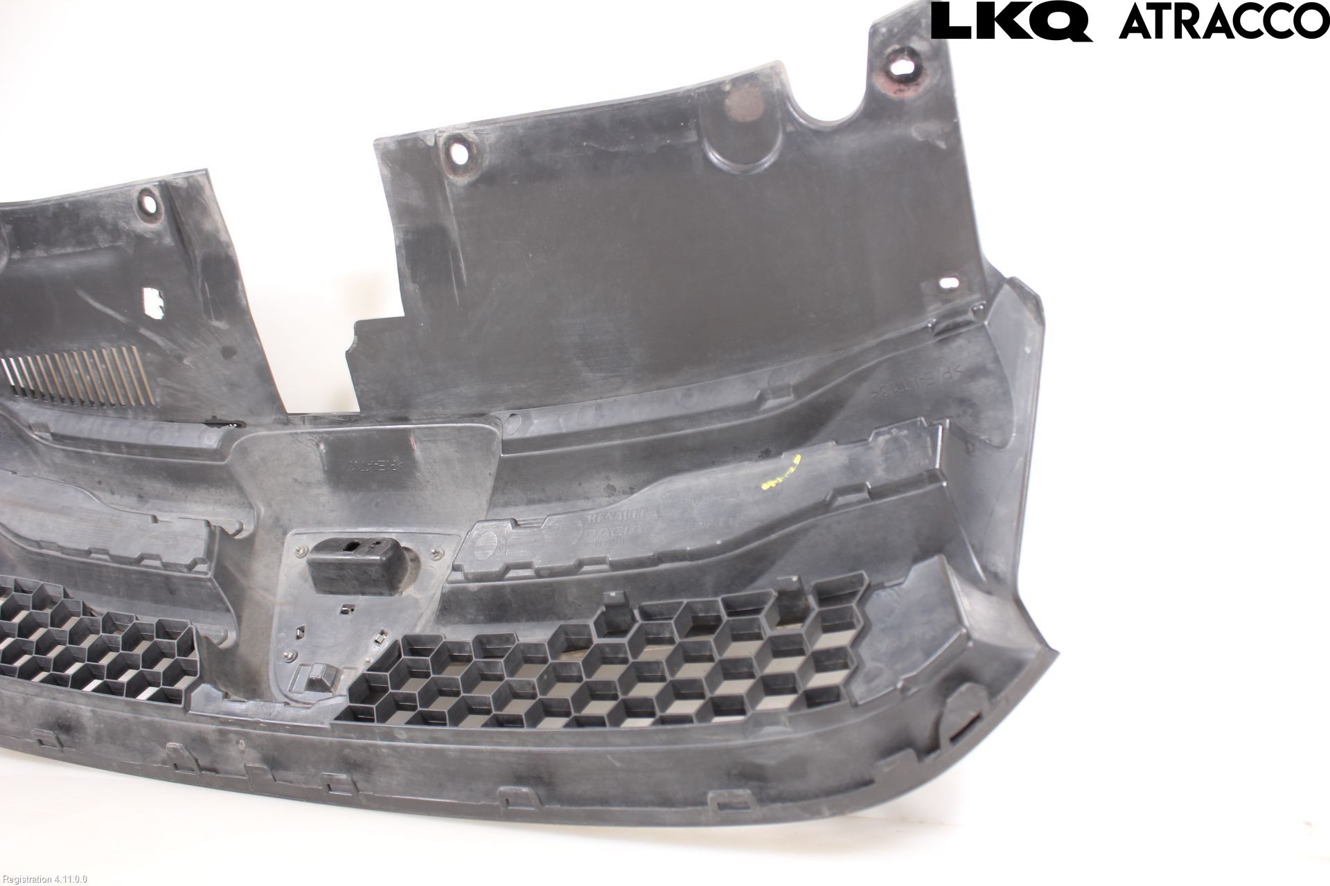 Dacia SANDERO/STEPWAY 13-20 Grill Komplett