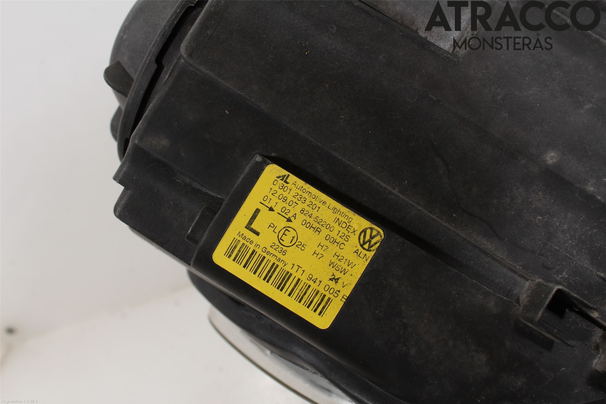 Volkswagen VW TOURAN 03-10 Frontlykt Venstre