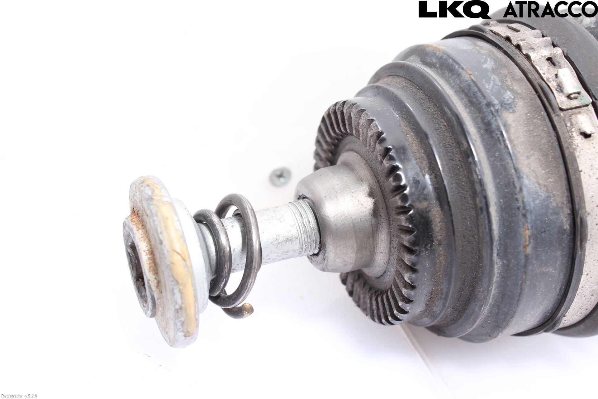 BMW 5 G30/G31/F90 17-23 Drivaksel Foran Kompl Høyre