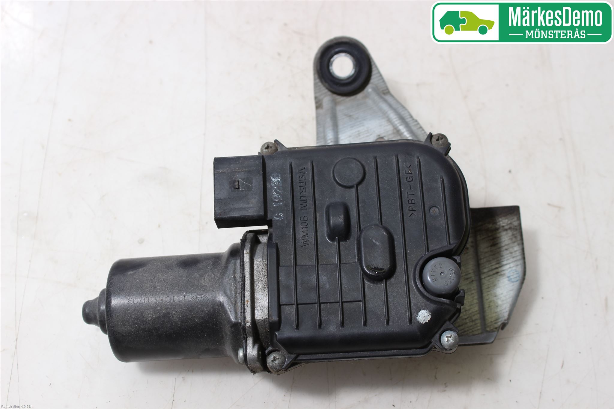 Volkswagen VW PASSAT 11-14 Viskermotor Frontrute