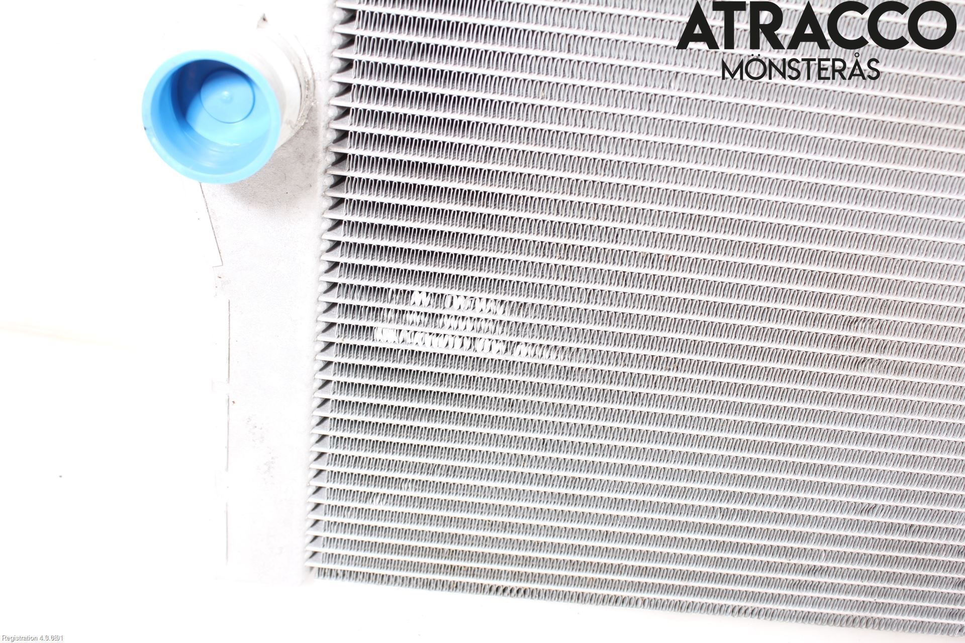 BMW 5 F10/F11/F18 09-17 Radiator Automat