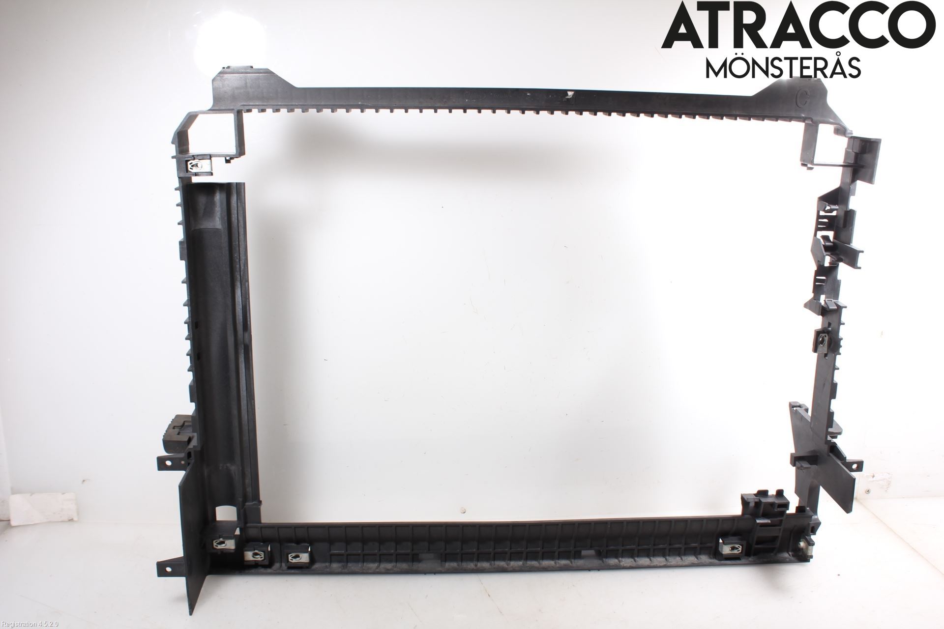 Jaguar F-PACE Radiator Feste - Ramme - Bjelk