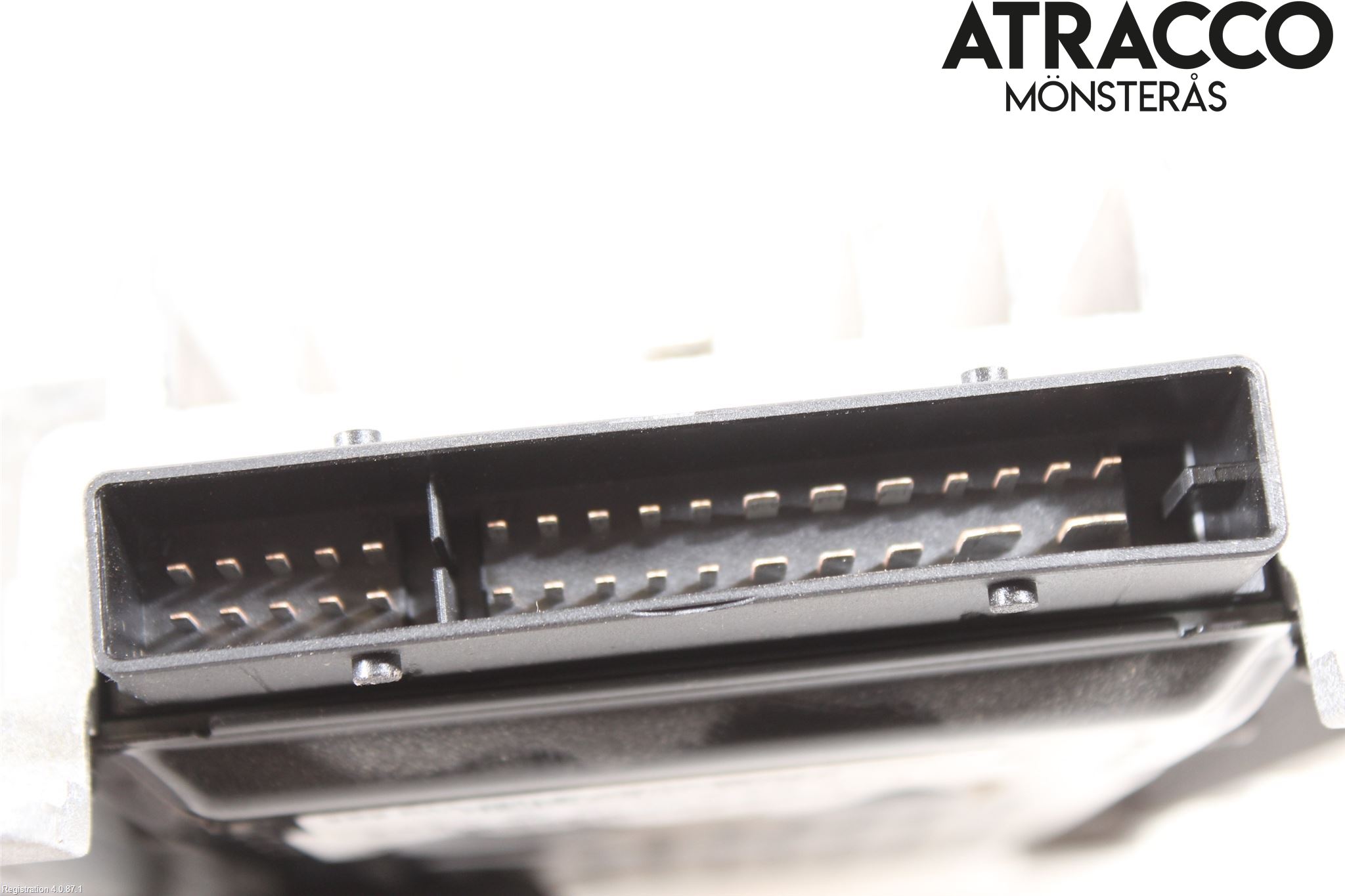 Audi A4/S4 05-07 Stereo Forsterker