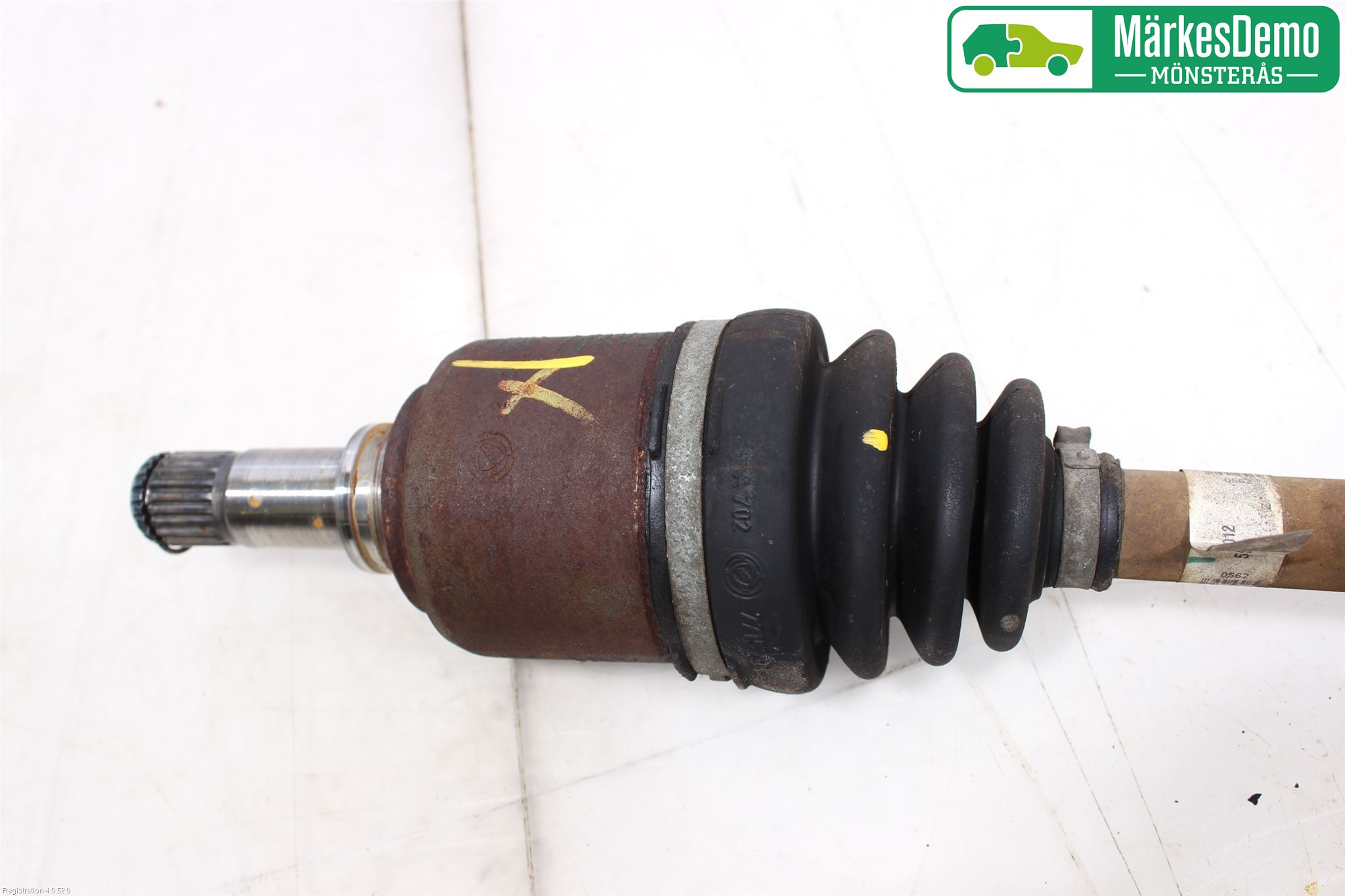 Fiat PUNTO 00-18 Drivaksel Foran Kompl Venstre