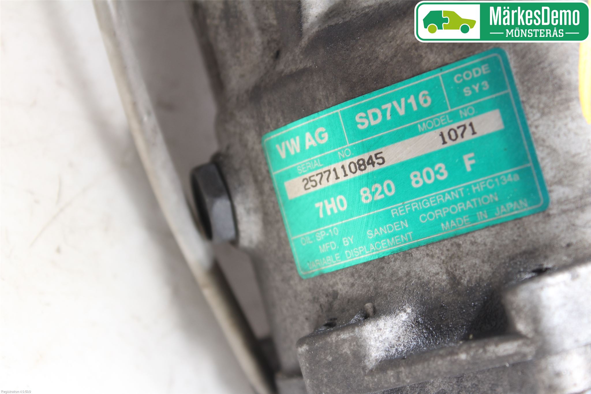 Volkswagen VW CADDY      04-10 Varme Ac Kompressor