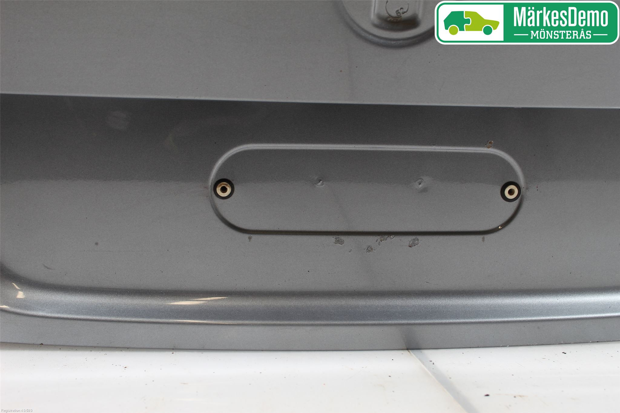 BMW 5 E60/61 Sed/Tou 02-10 Bakluke Koffertlokk