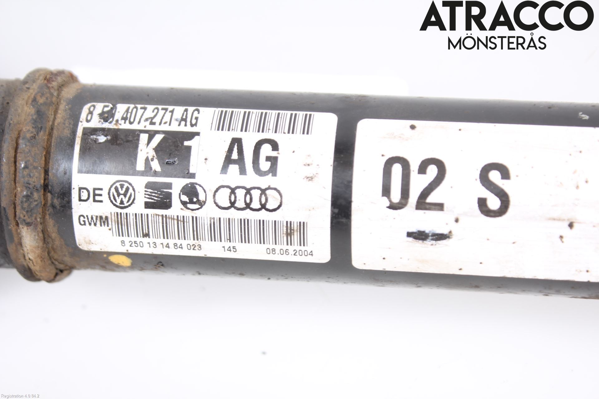 Audi A4/S4 01-05 Drivaksel Foran Kompl Venstre