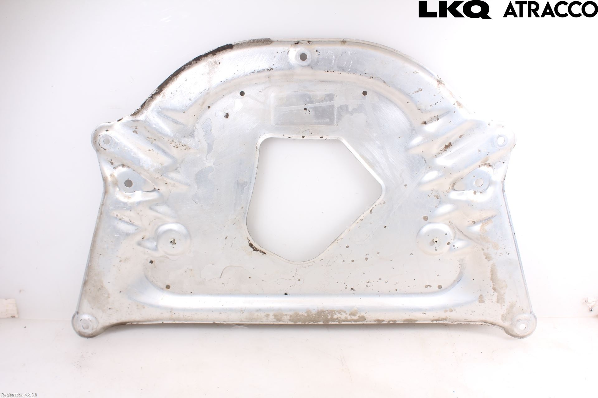BMW 5 E60/61 Sed/Tou 02-10 Bunnplate U Motor-Gear-Dørk