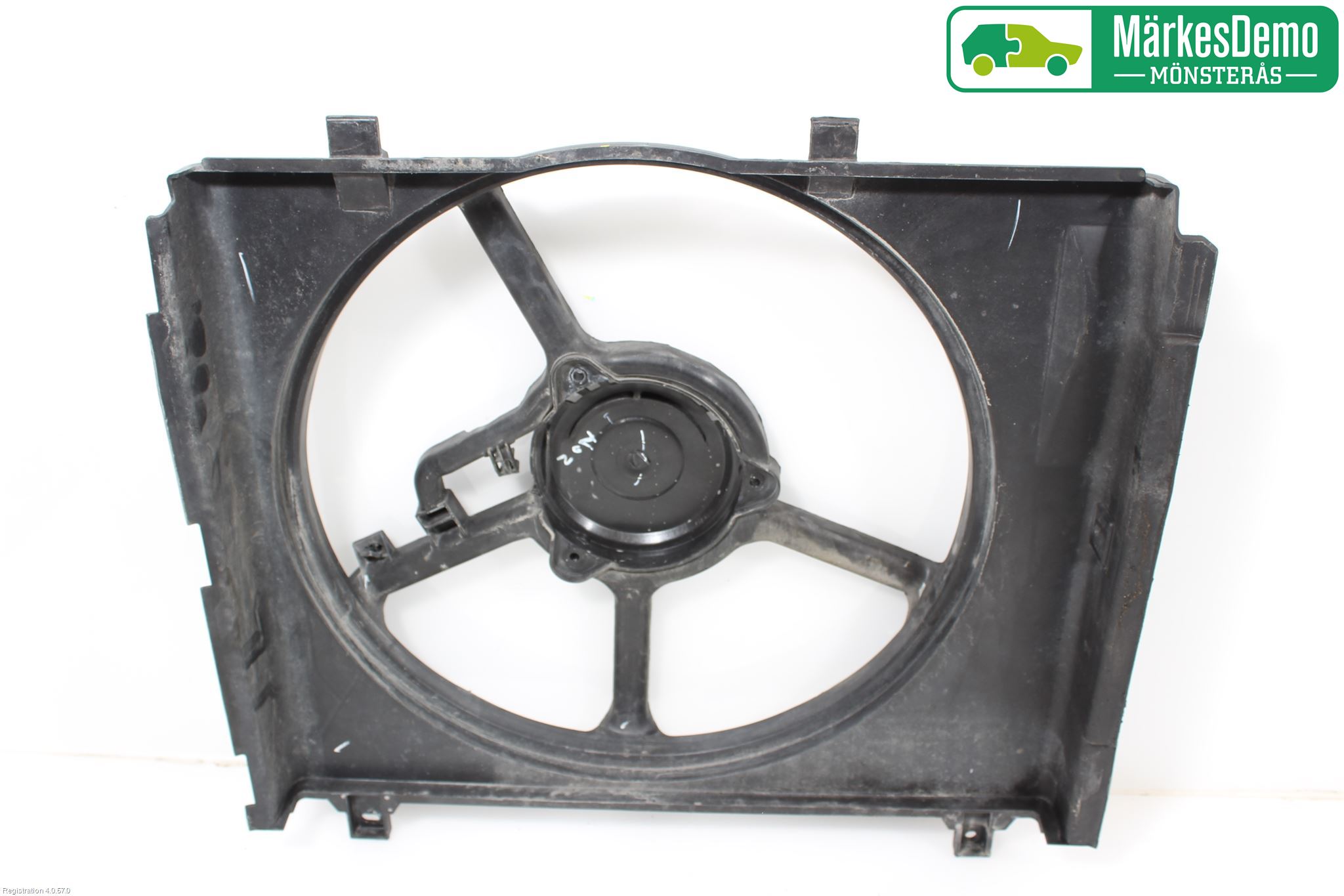 Nissan MICRA 11-16 Kjølevifte-Radiator Hus-Kåpe