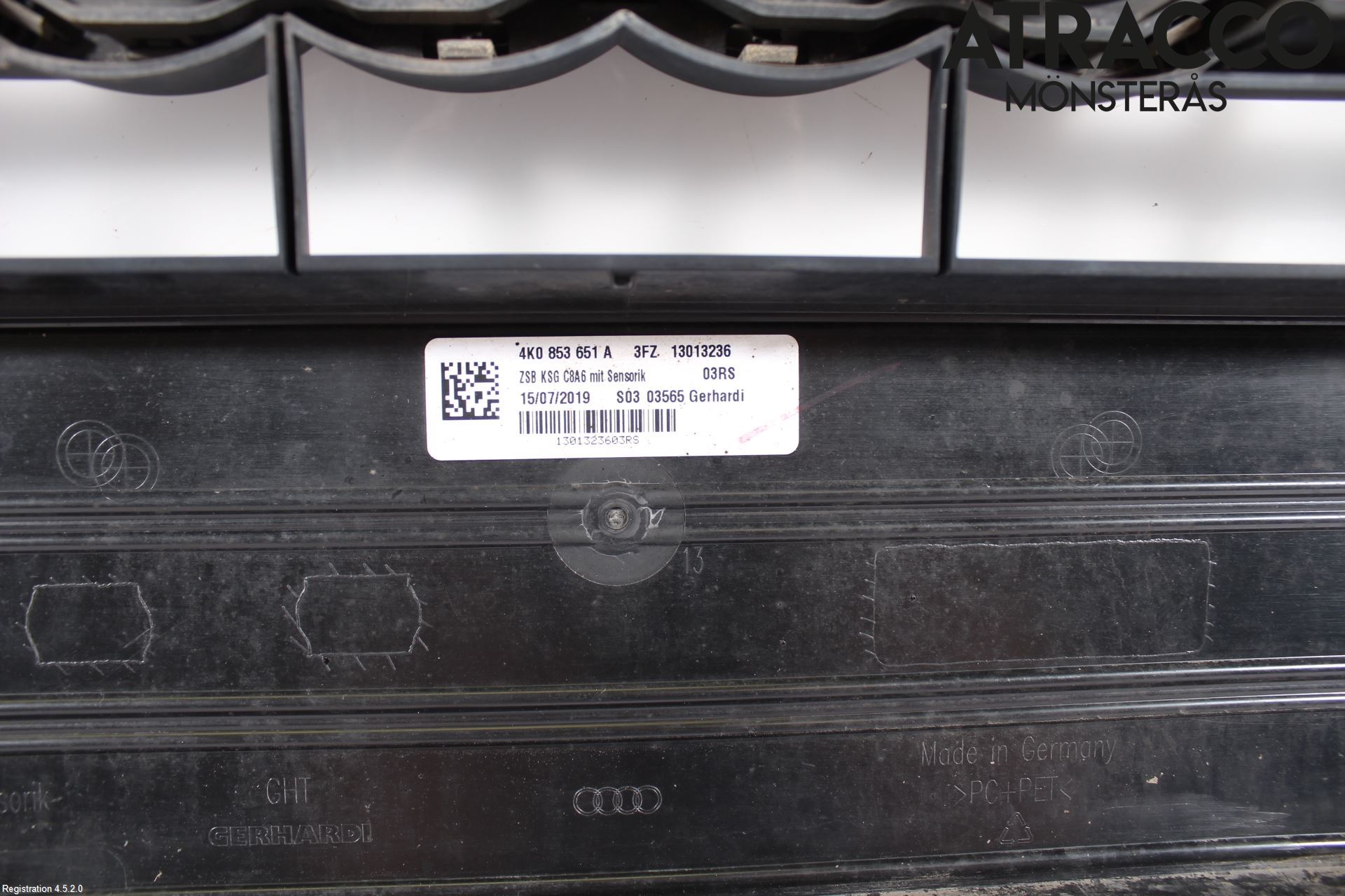 Audi A6 F2/C8 19- Grill Komplett