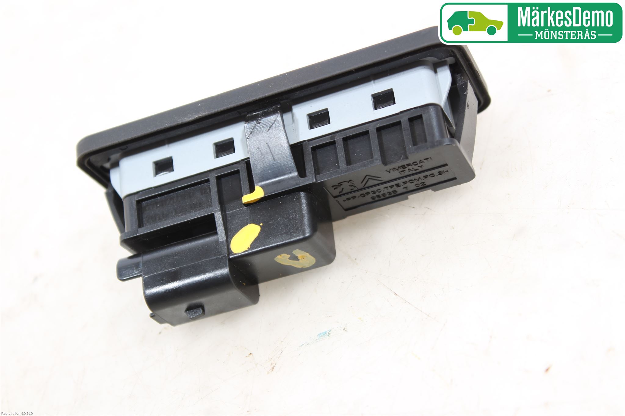 Peugeot PEUGOT 208 16-19 Bakluke Handtak Ytre