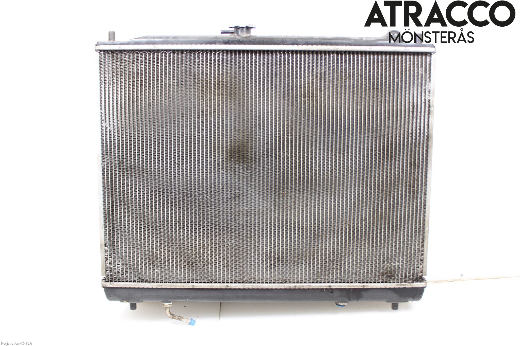 Mitsubishi PAJERO  99-06 Radiator Automat