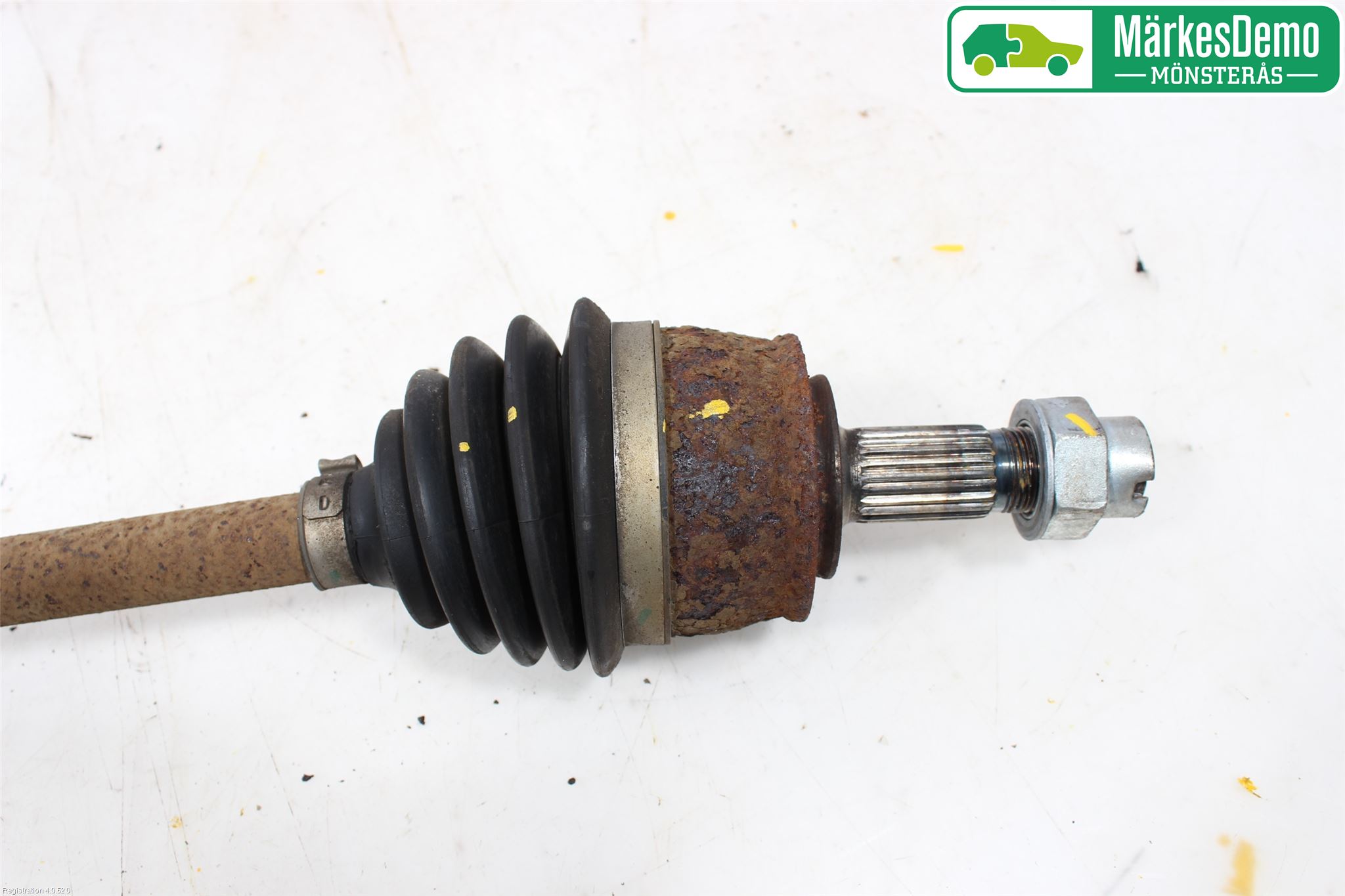 Fiat PUNTO 00-18 Drivaksel Foran Kompl Venstre