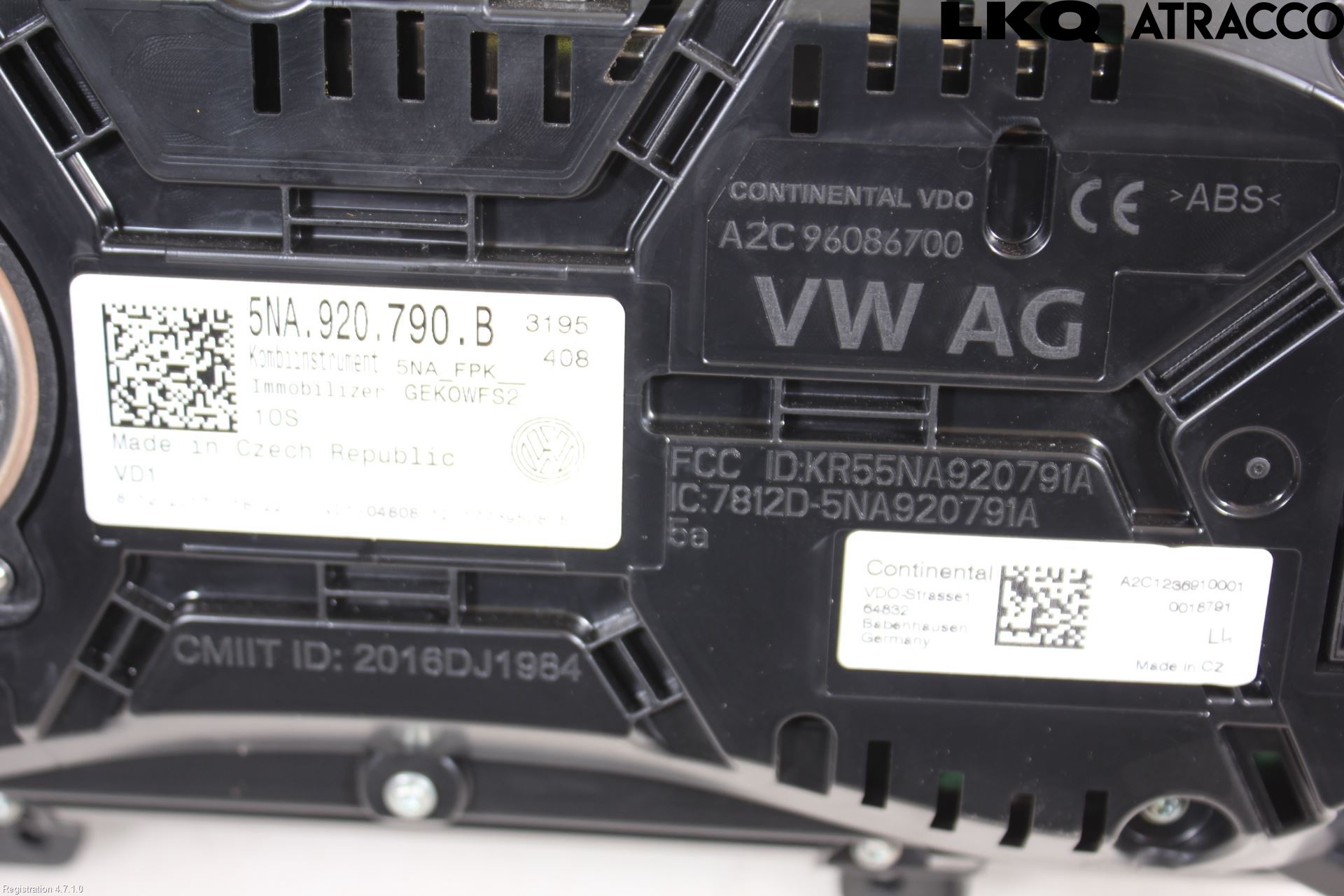 Volkswagen VW TIGUAN 16-24 Instr Kombinert