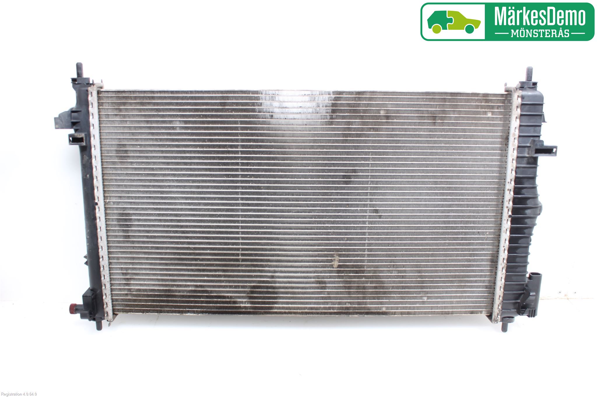 Opel INSIGNIA 09-16 Radiator Automat