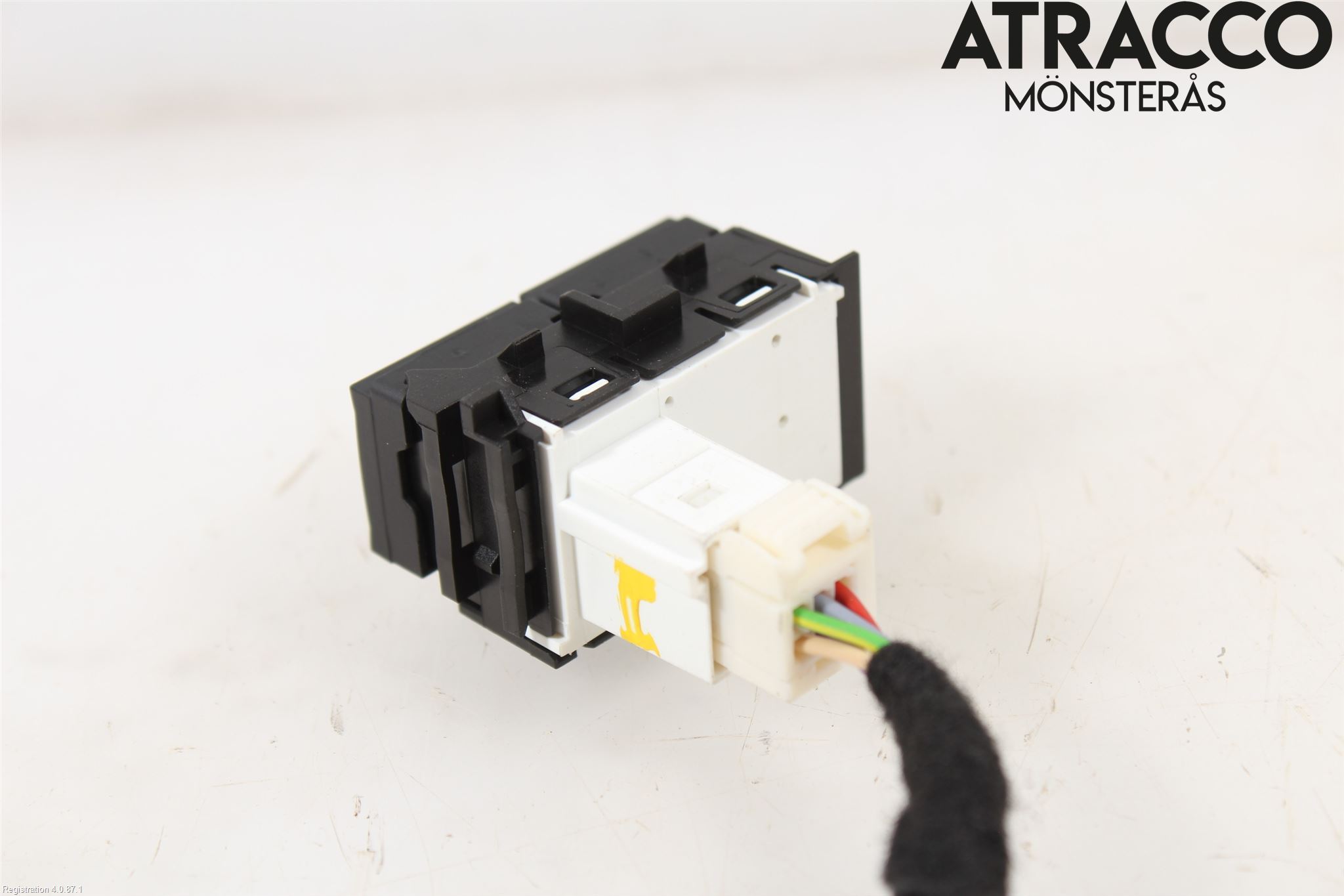 Citroen C4/E-C4 C4X/E-C4X III 21- Bryter Varme Rute