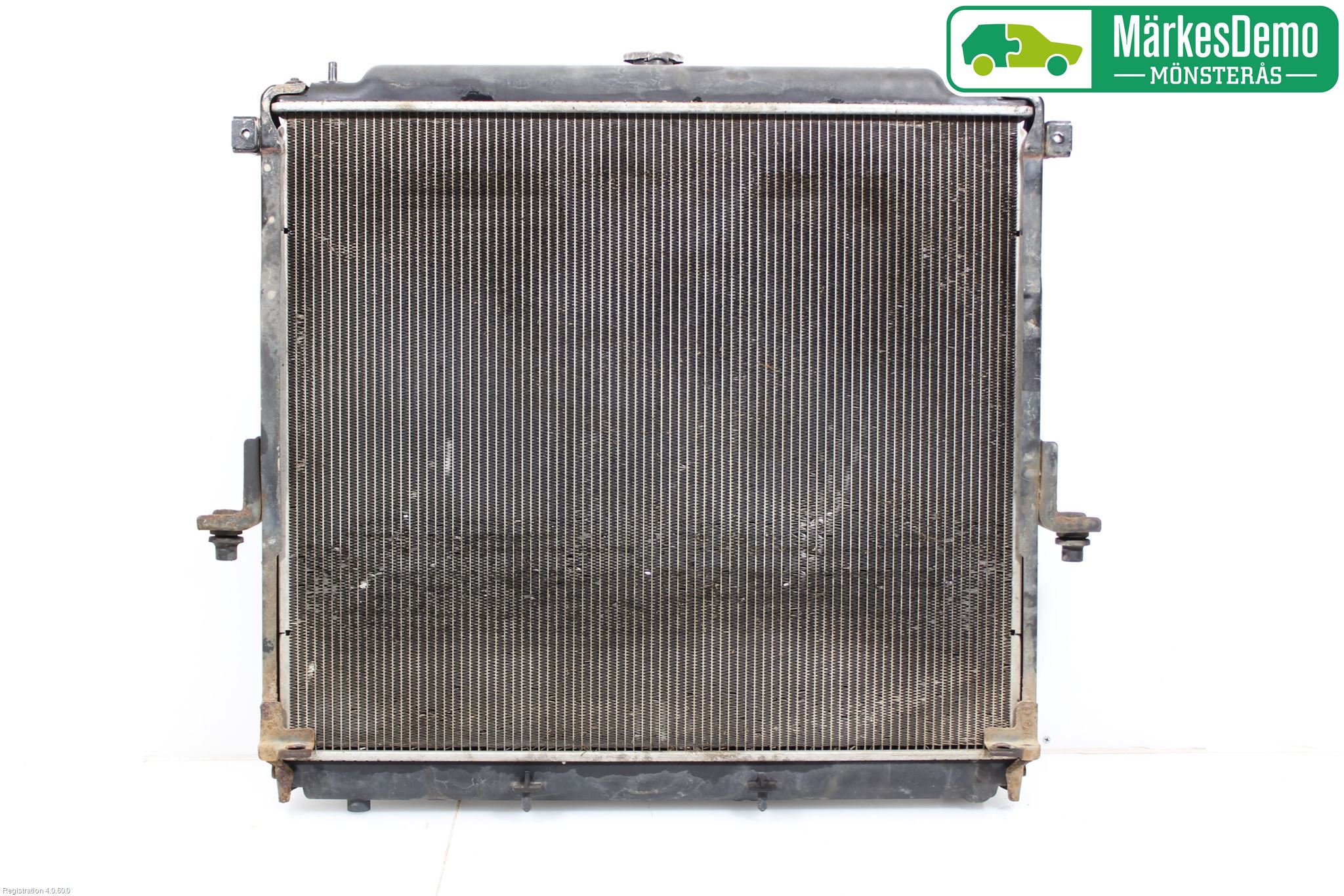 Nissan NAVARA 05-16 Radiator Manuell
