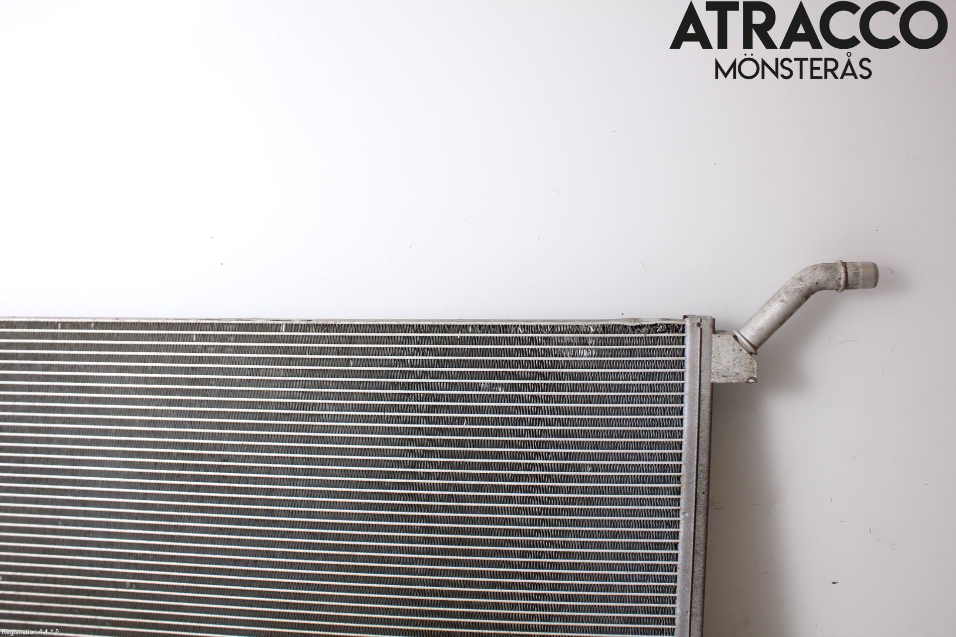 Jaguar XE (X760) 15-24 Radiator Automat
