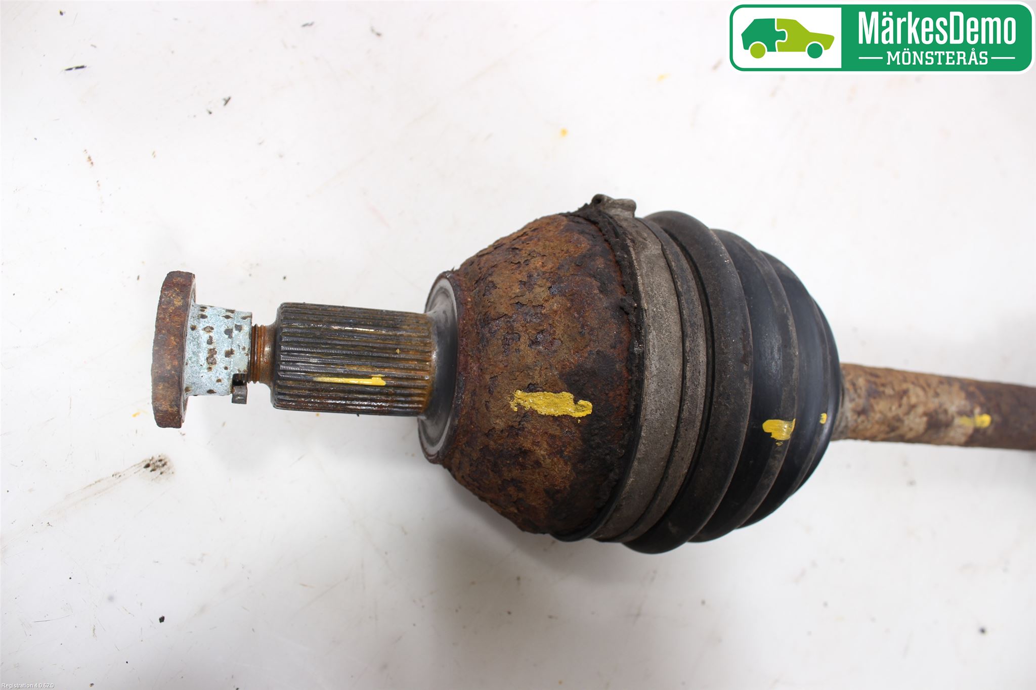 Volkswagen VW POLO 05-09 Drivaksel Foran Kompl Venstre
