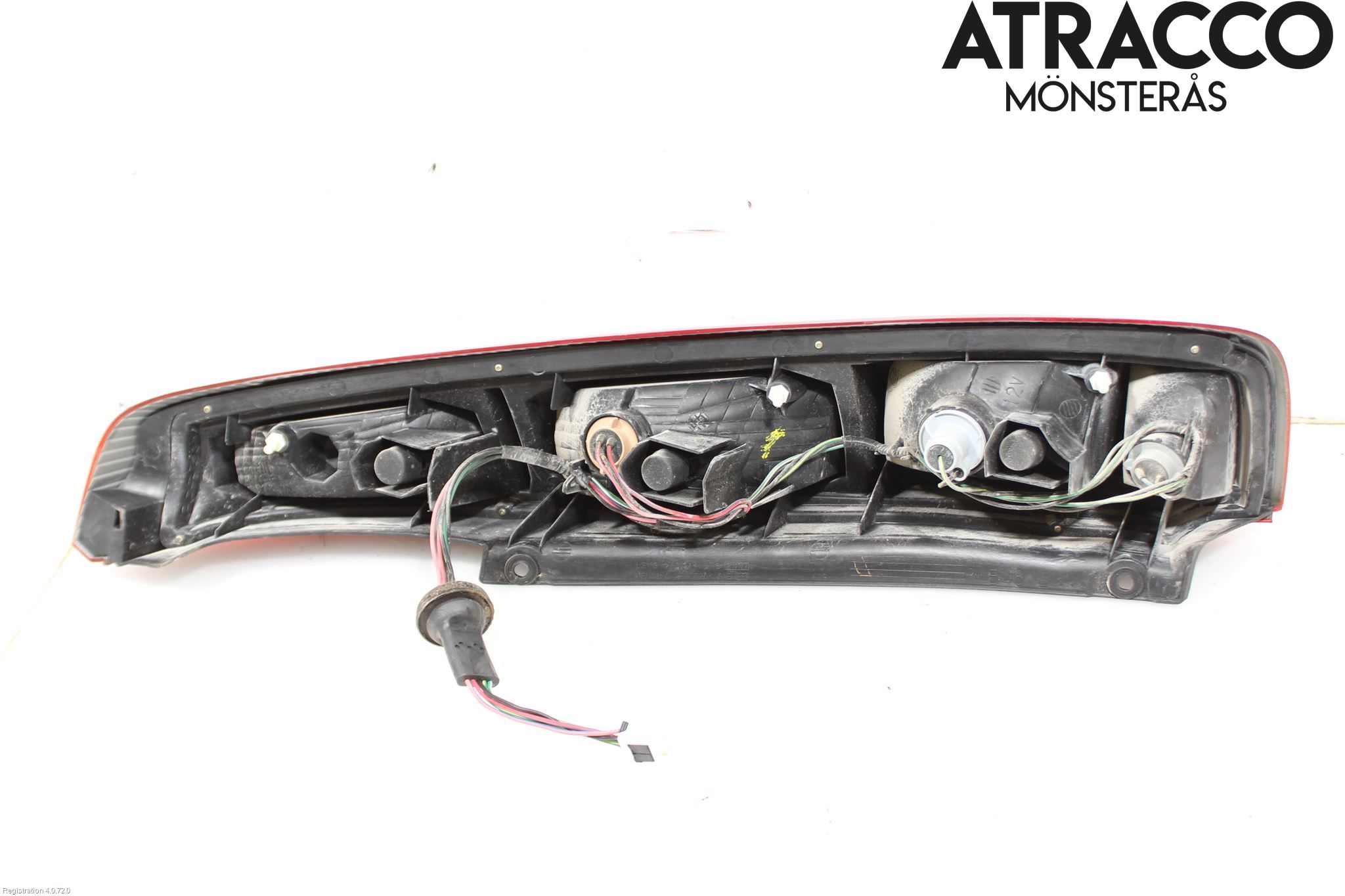 Nissan X-TRAIL     01-07 Baklykt Venstre