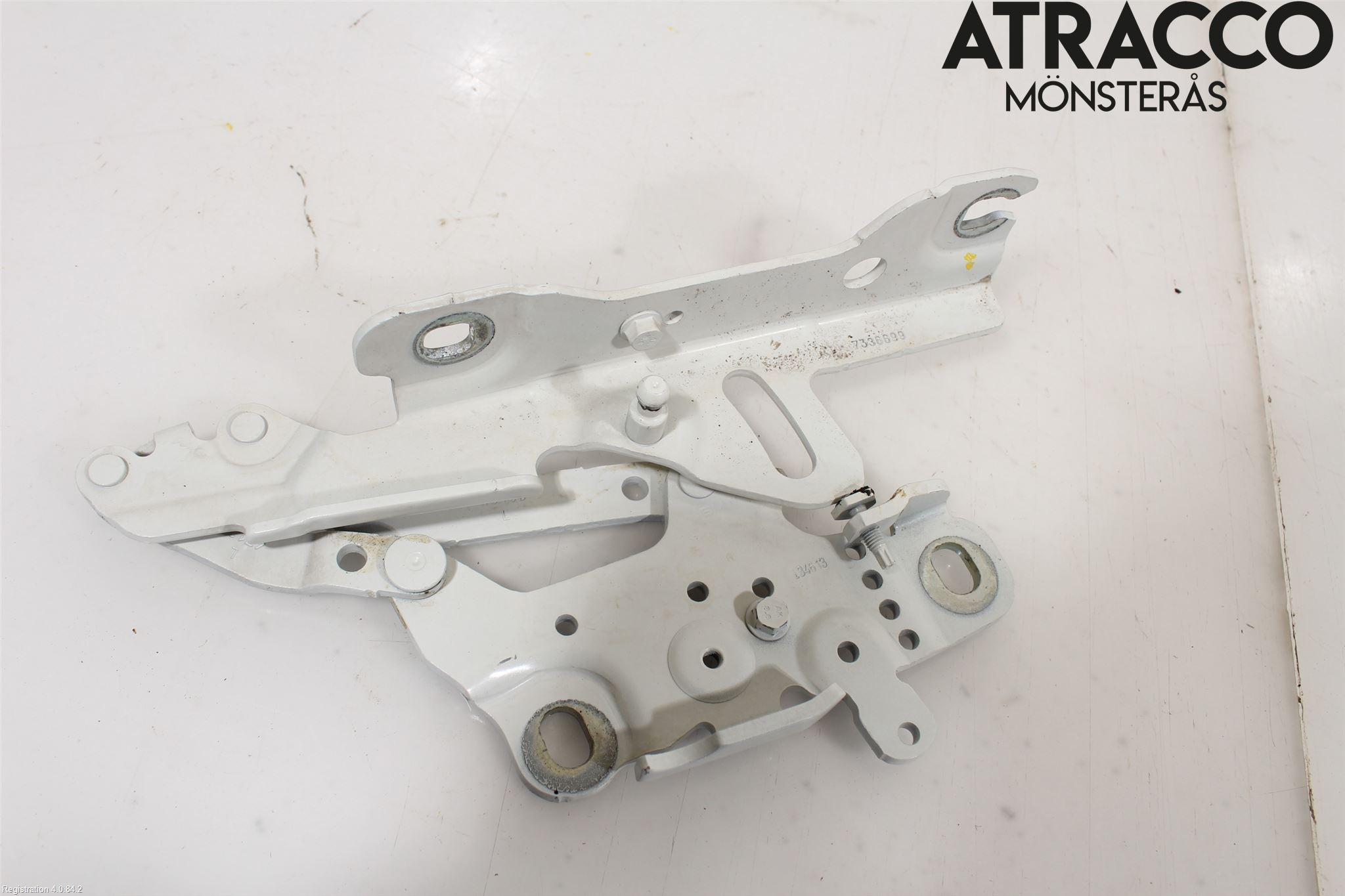 BMW 1 F20/F21 11-19 Panser Hengsel - Hengsler