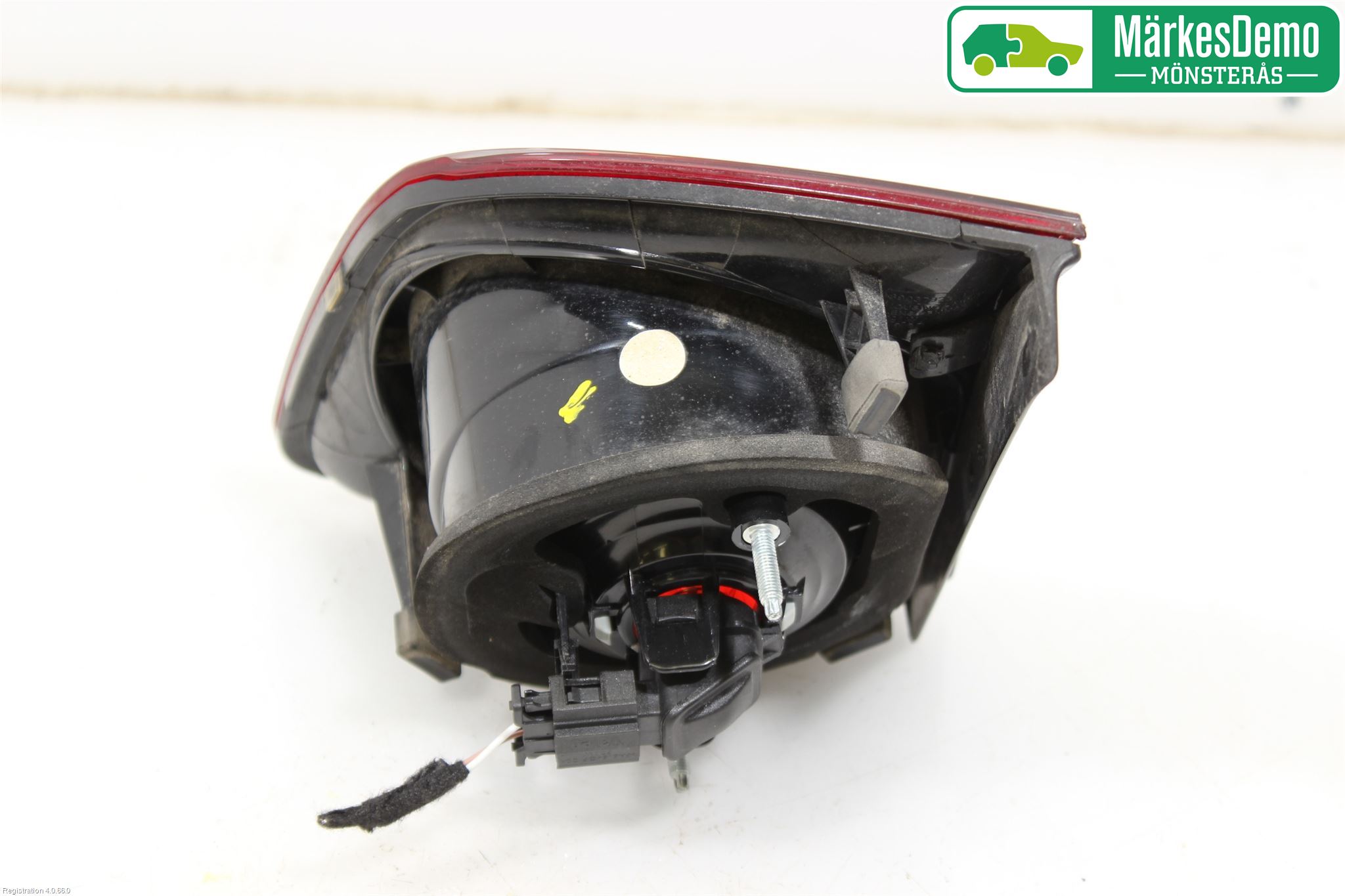 Volkswagen VW GOLF PLUS/CROSS GOLF 04-14 Baklykt Venstre  På Luke(Indre