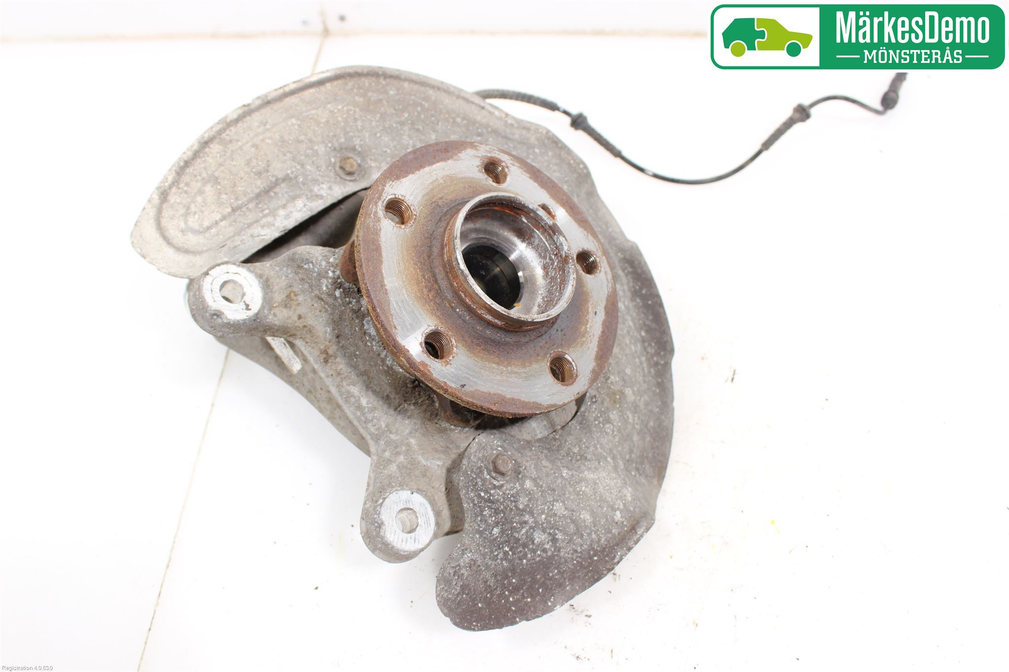 Mini ONE/COOPER 3DR F56 14-24 Spindel Vf