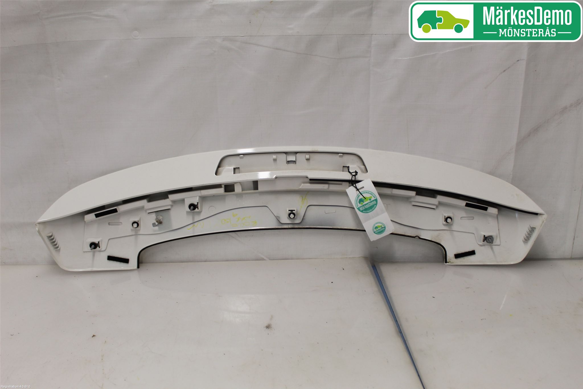 Toyota AVENSIS 09-15 Spoiler Bakluke