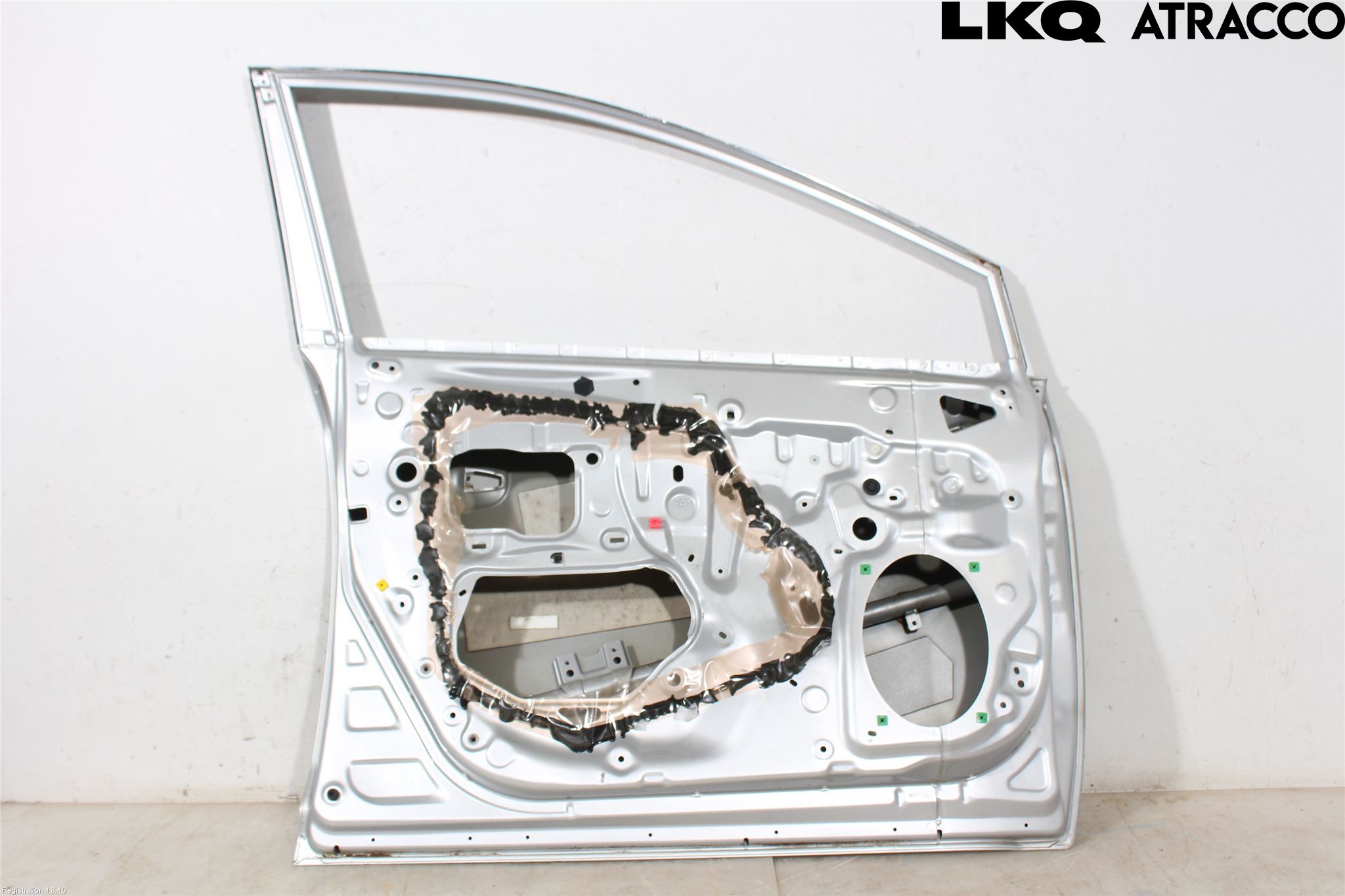 Toyota AVENSIS 09-15 Dør 4D Foran Venstre