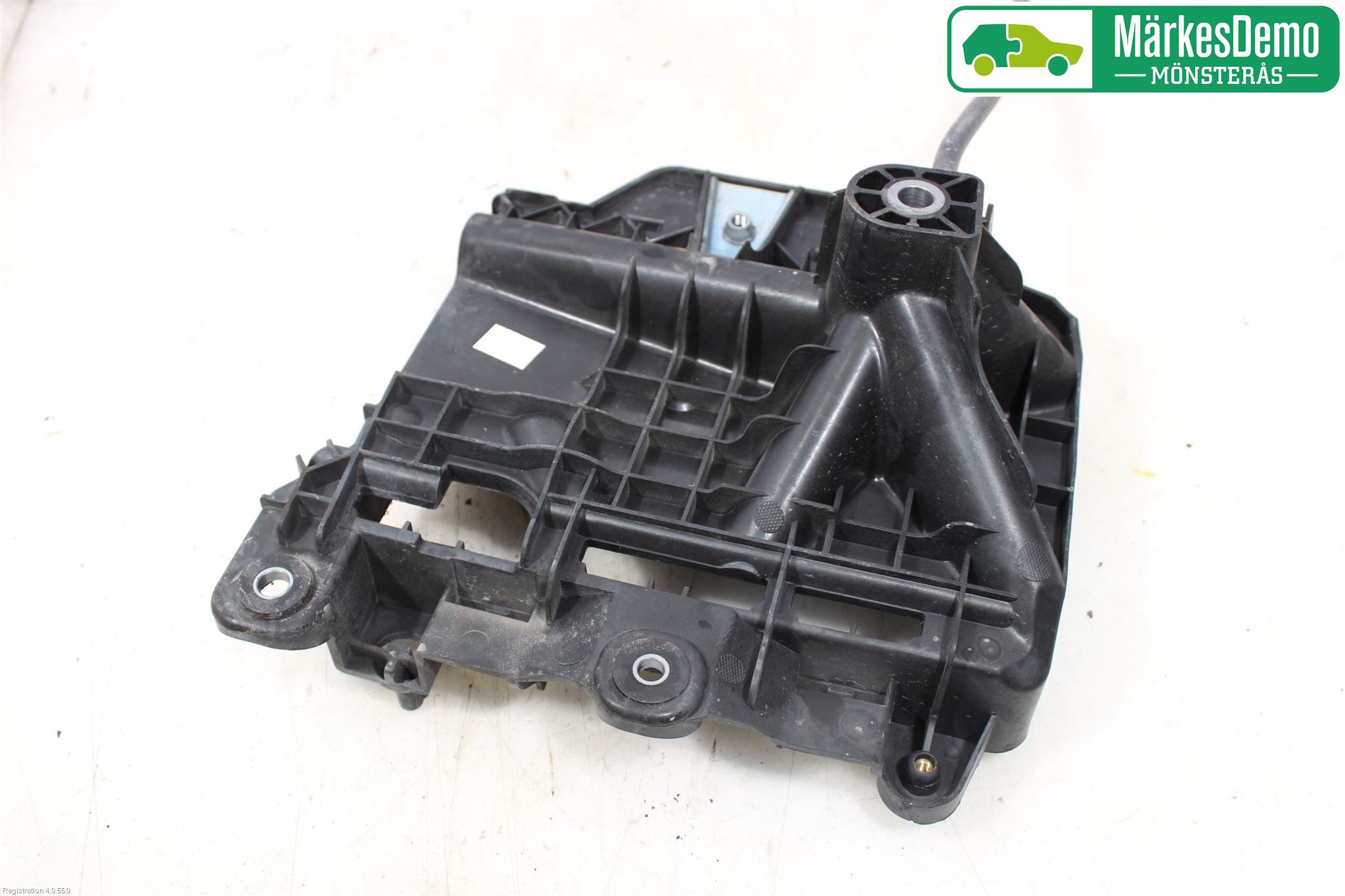 Skoda FABIA 15-21 Batterikasse - Feste - Holder