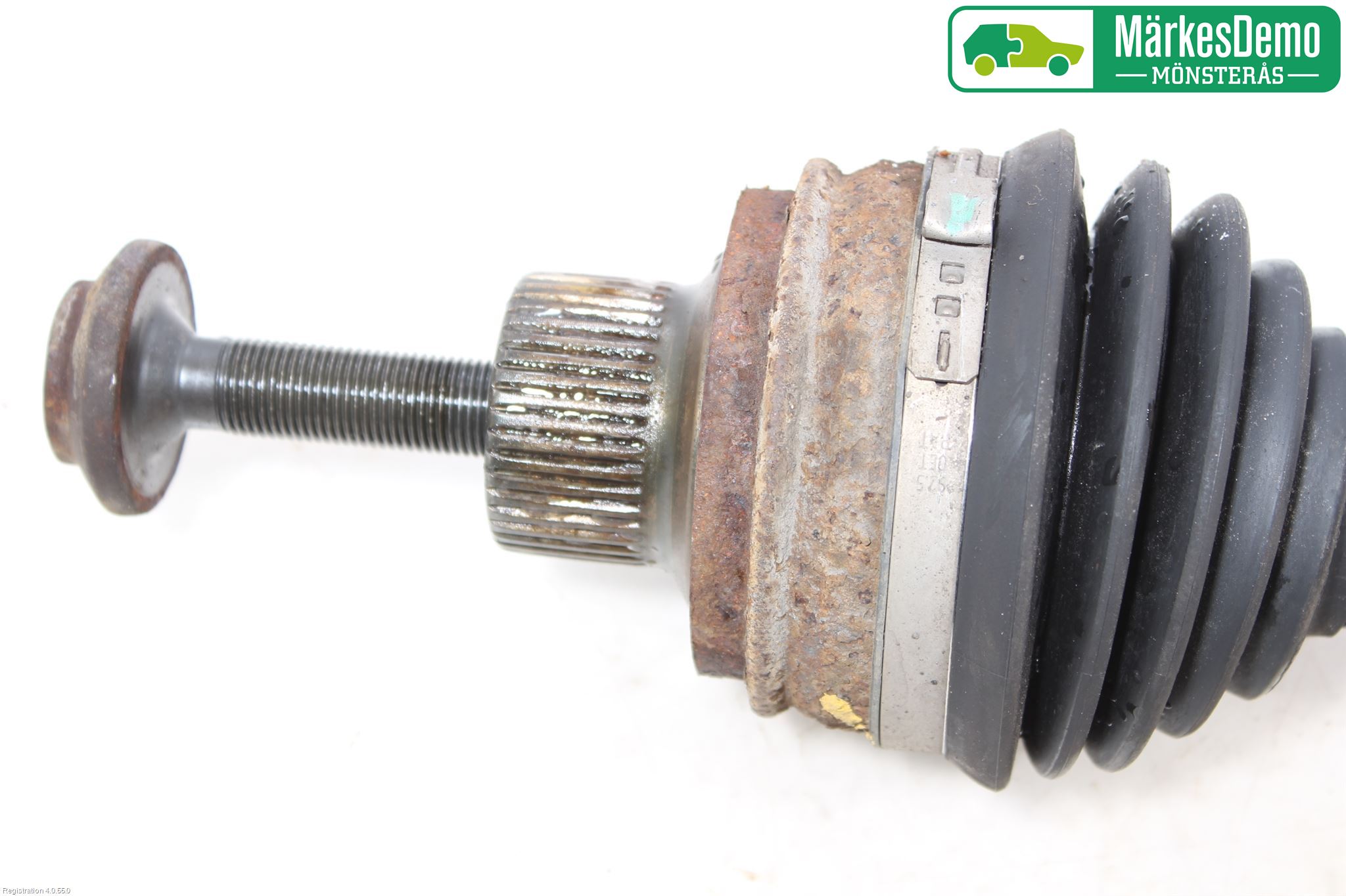 Audi A4/S4 08-11 Drivaksel Foran Kompl Venstre