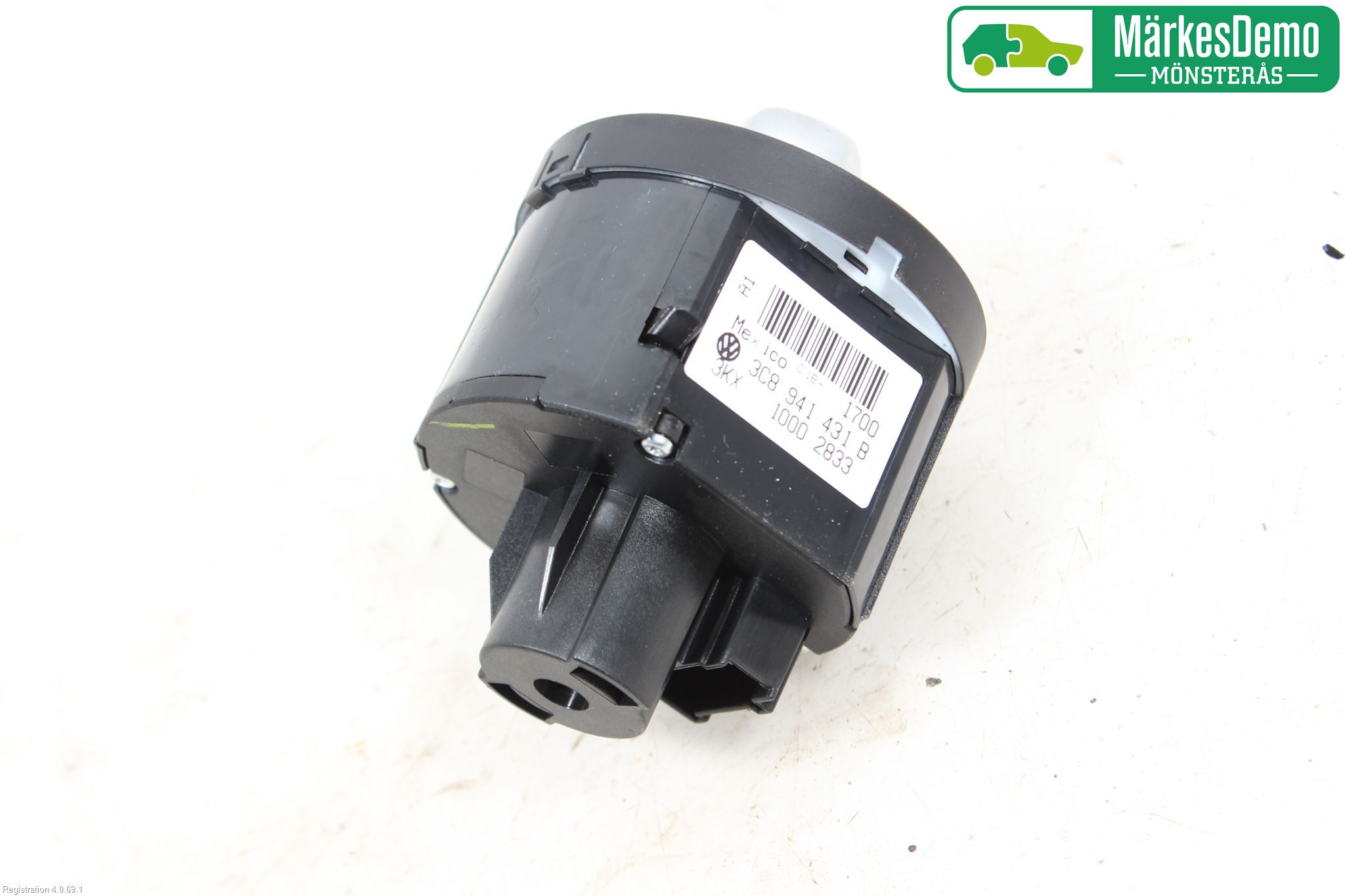 Volkswagen VW GOLF VI 09-13 Bryter Hovedlys