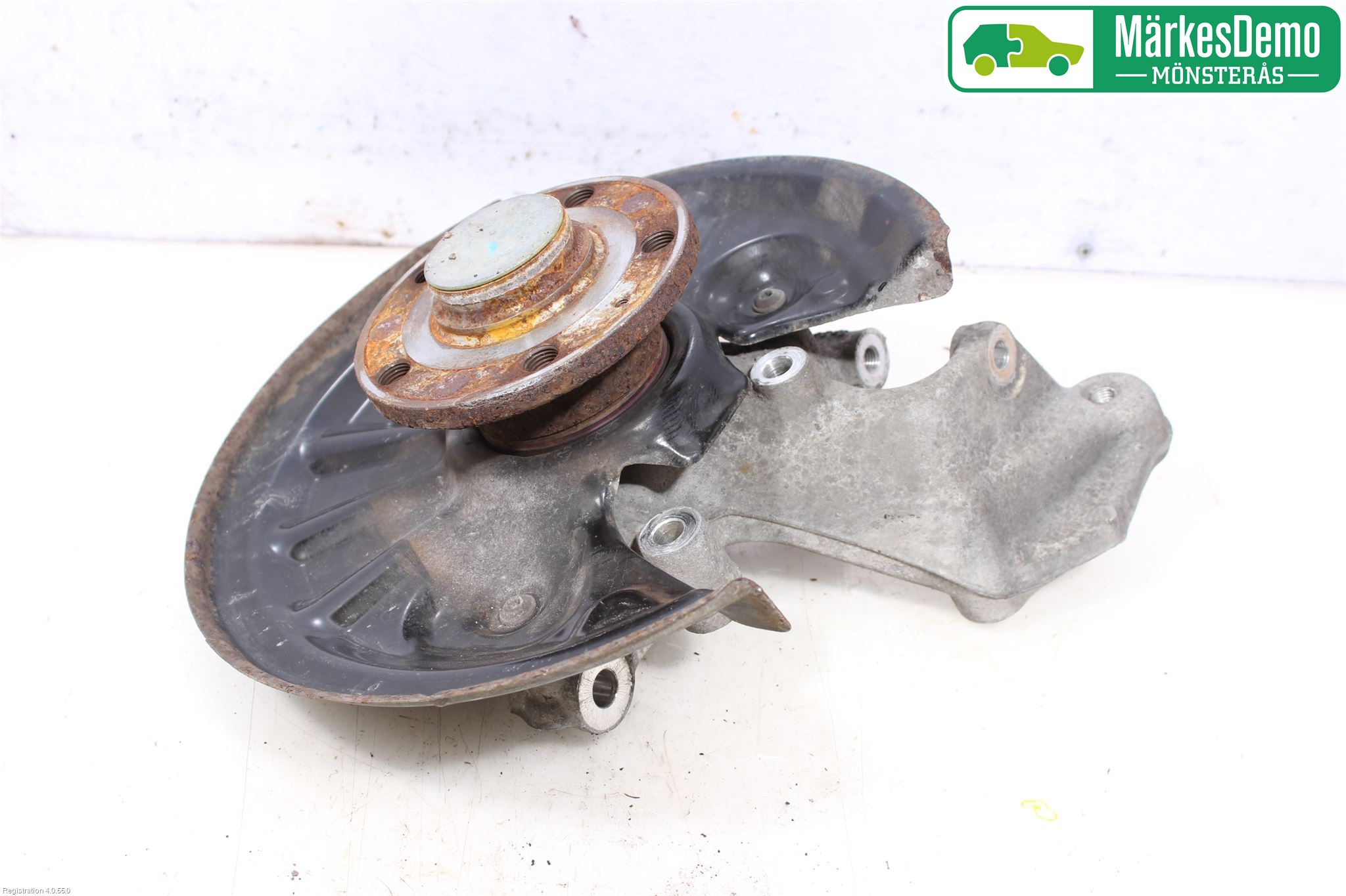 Volkswagen VW PASSAT 15-19 Spindel Vb