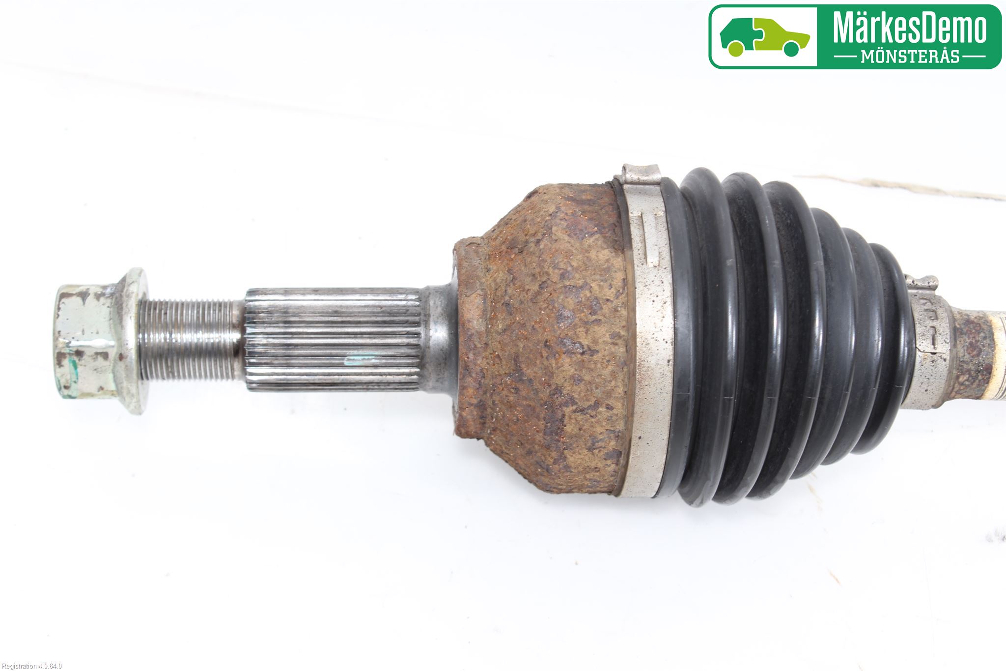 Nissan QASHQAI+2  10-14 Drivaksel Foran Kompl Venstre
