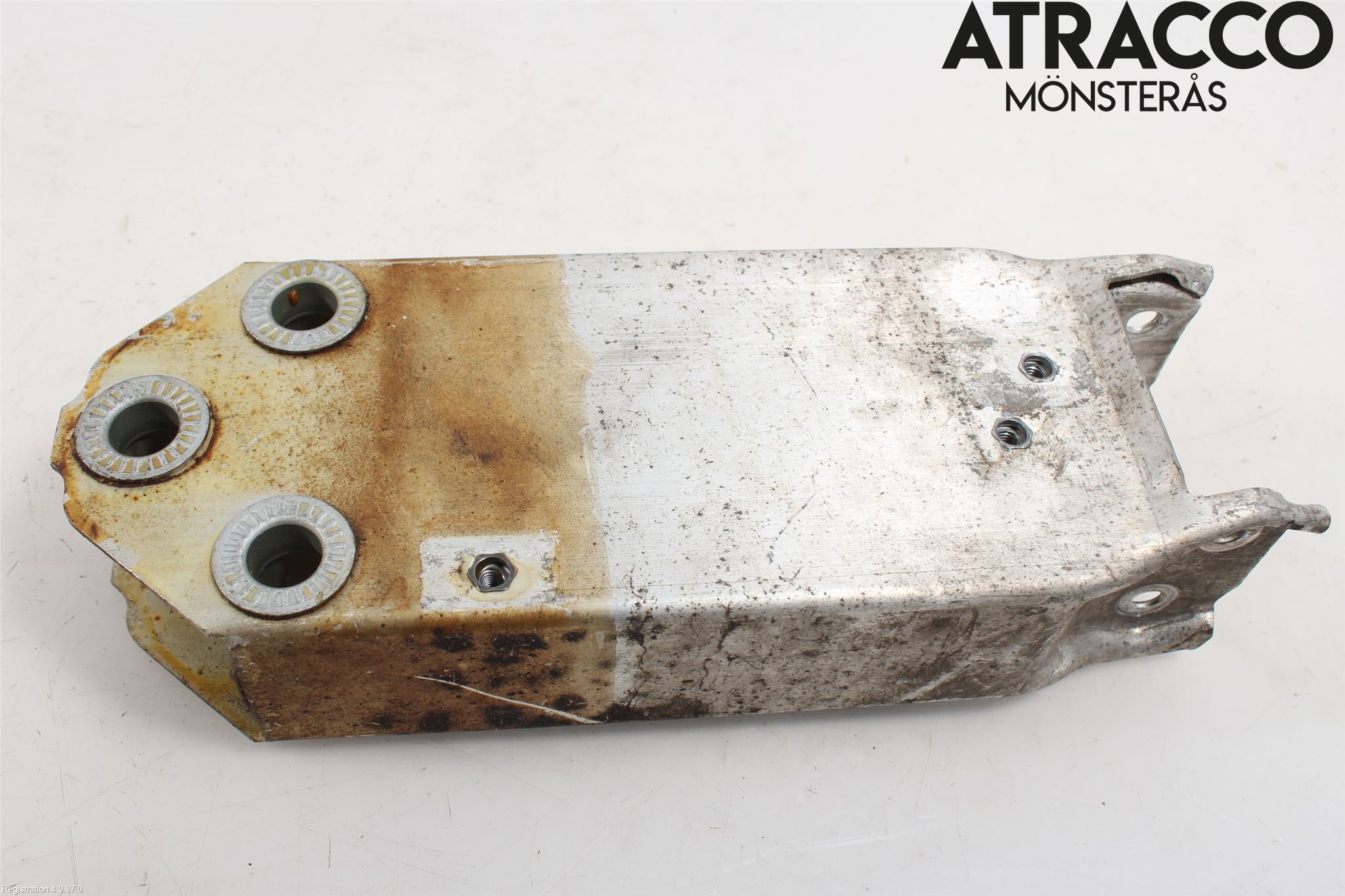BMW 5 F10/F11/F18 09-17 Støtfanger Foran Feste