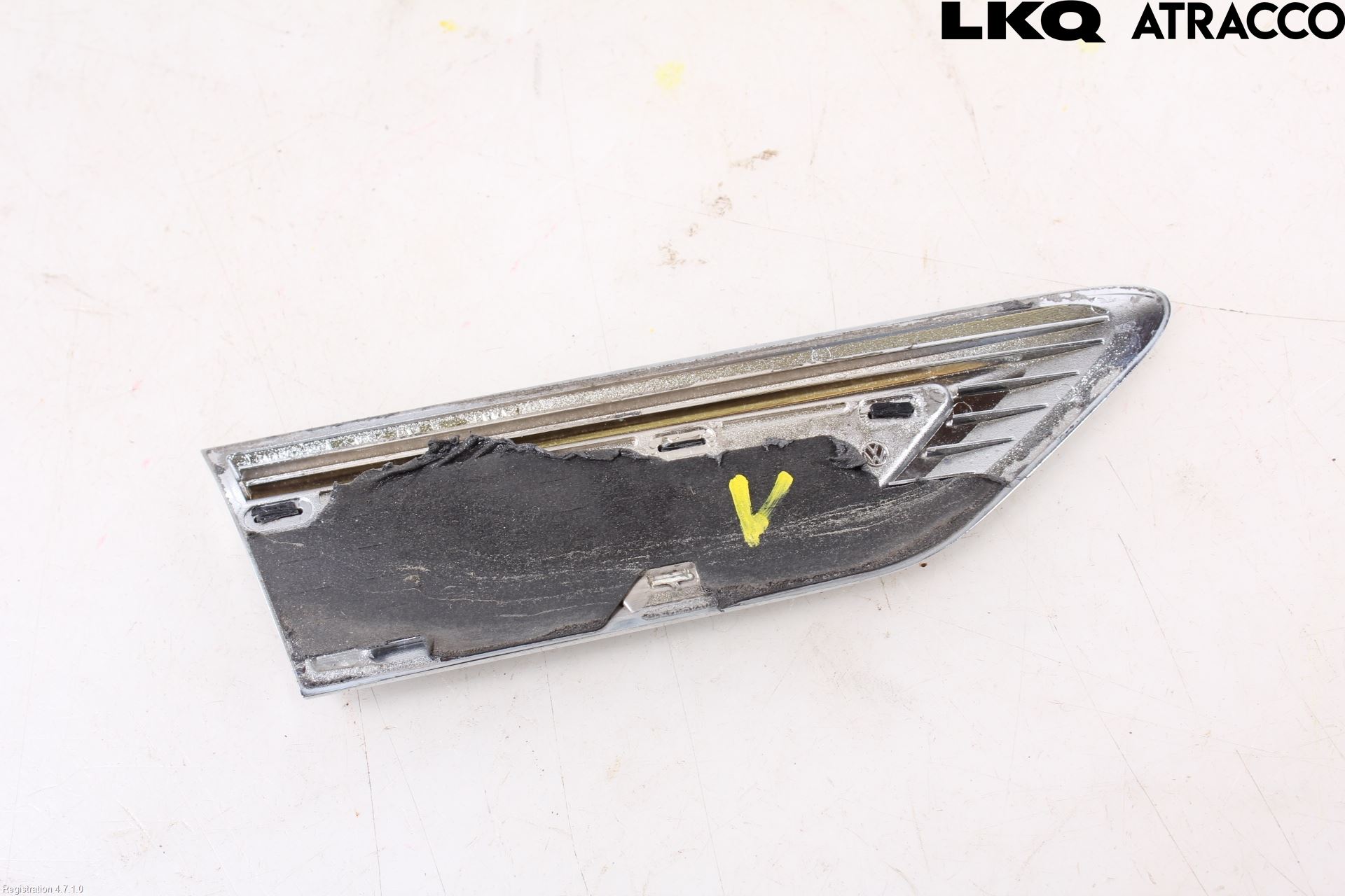 Volkswagen VW TIGUAN 16-24 List Framskjerm Vs