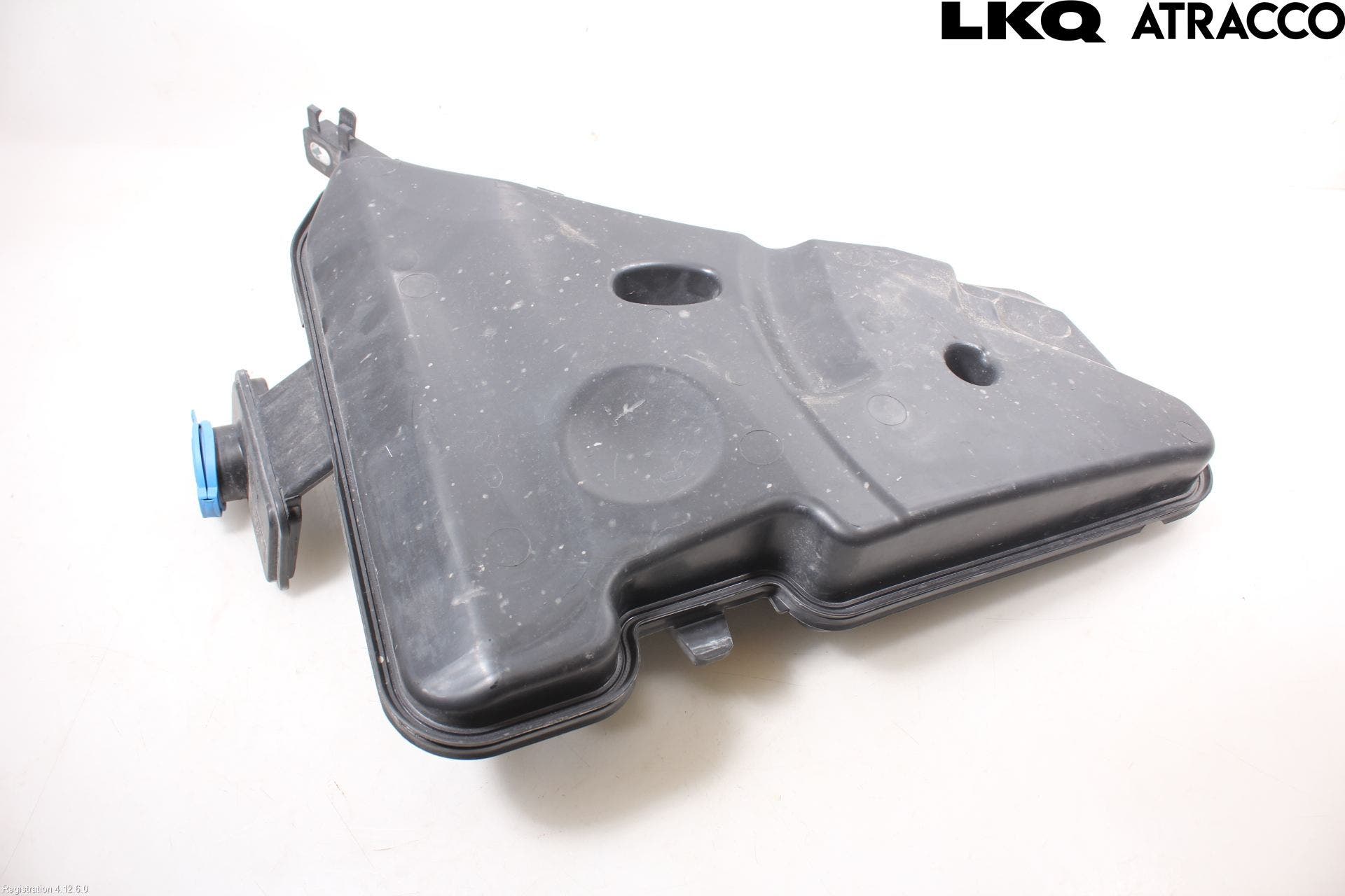 BMW 5 G30/G31/F90 17-23 Spylerbeholder Frontrute-Lykte