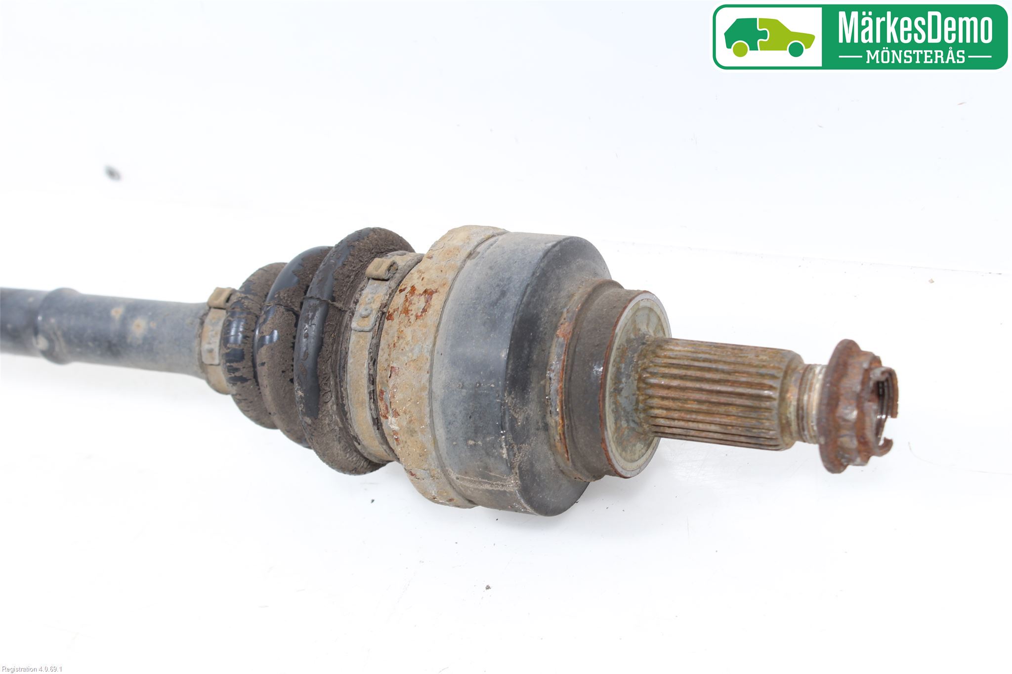 BMW 3 F30/F31/F80 12-19 Drivaksel Bak Kompl Venstre