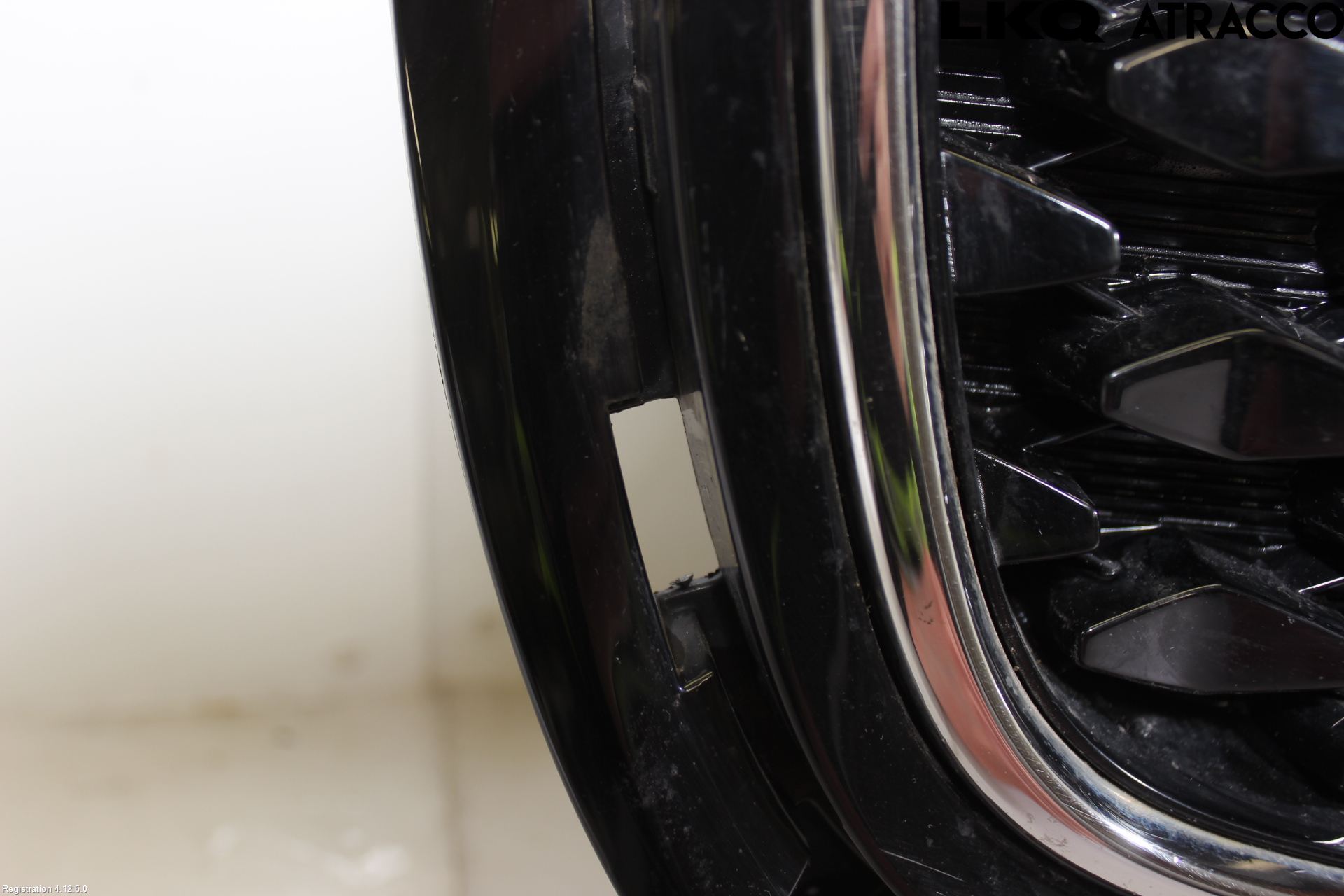 Kia SPORTAGE (QL) 16-21 Grill Komplett